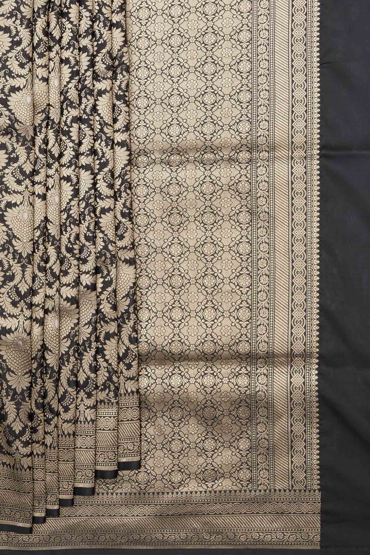 Pleats and pallu of Black Dual Tone Banarasi Silk Saree with Zari Brocade on the body and Zari Border