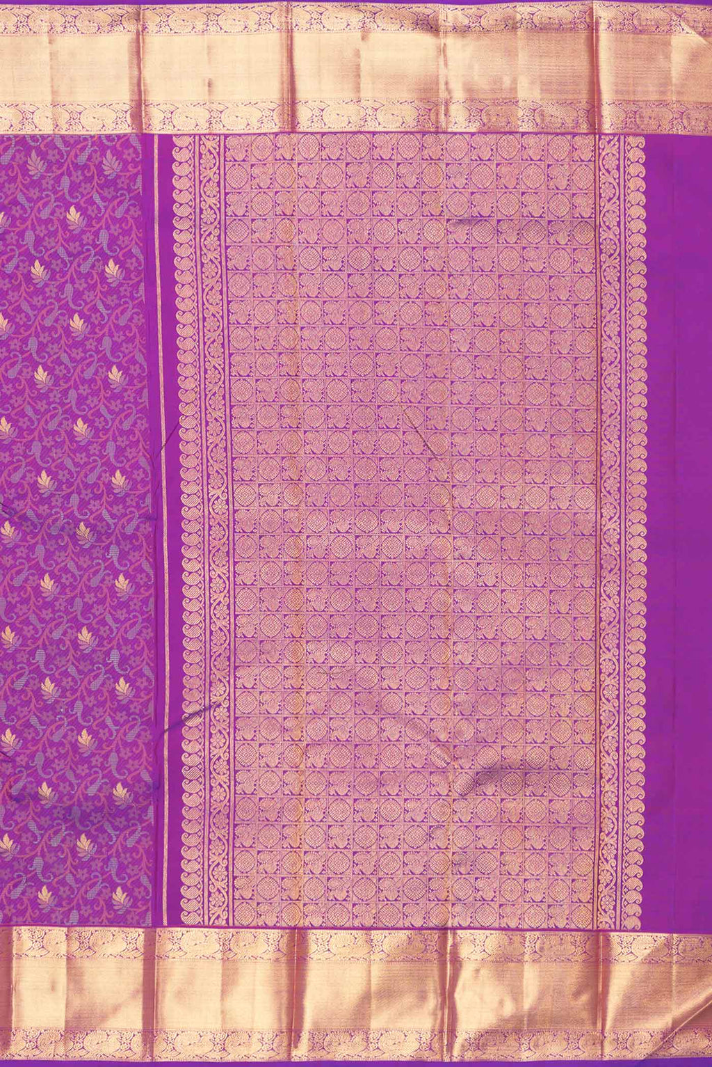 Close up image of the pallu of Pure Silk Pure Zari Purple Dual Tone Kanchipuram Saree with Jacquard With Zari Butta on the body and Zari Border
