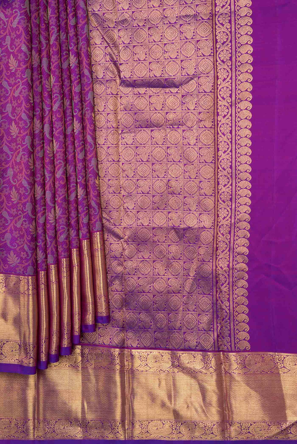 Pleats and pallu of Pure Silk Pure Zari Purple Dual Tone Kanchipuram Saree with Jacquard With Zari Butta on the body and Zari Border