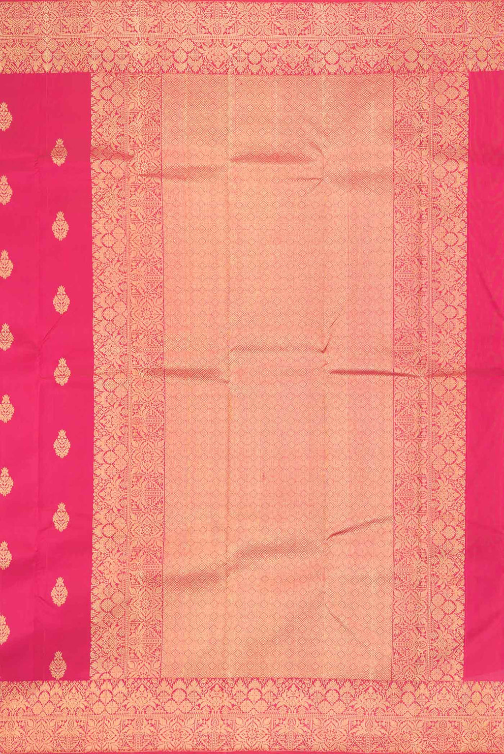 Close up image of the pallu of Dark Pink Dual Tone Kanchipuram Silk Saree with Zari Butta on the body and Zari Border