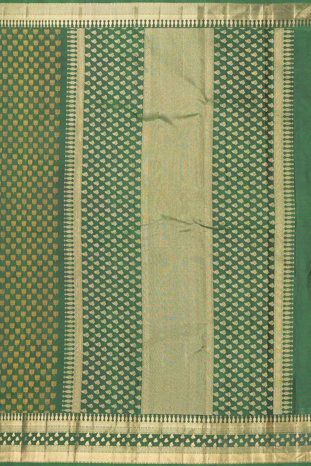 Close up image of the pallu of Pure Silk Pure Zari Green Dual Tone Kanchipuram Saree with Thread Butta on the body and Zari Border