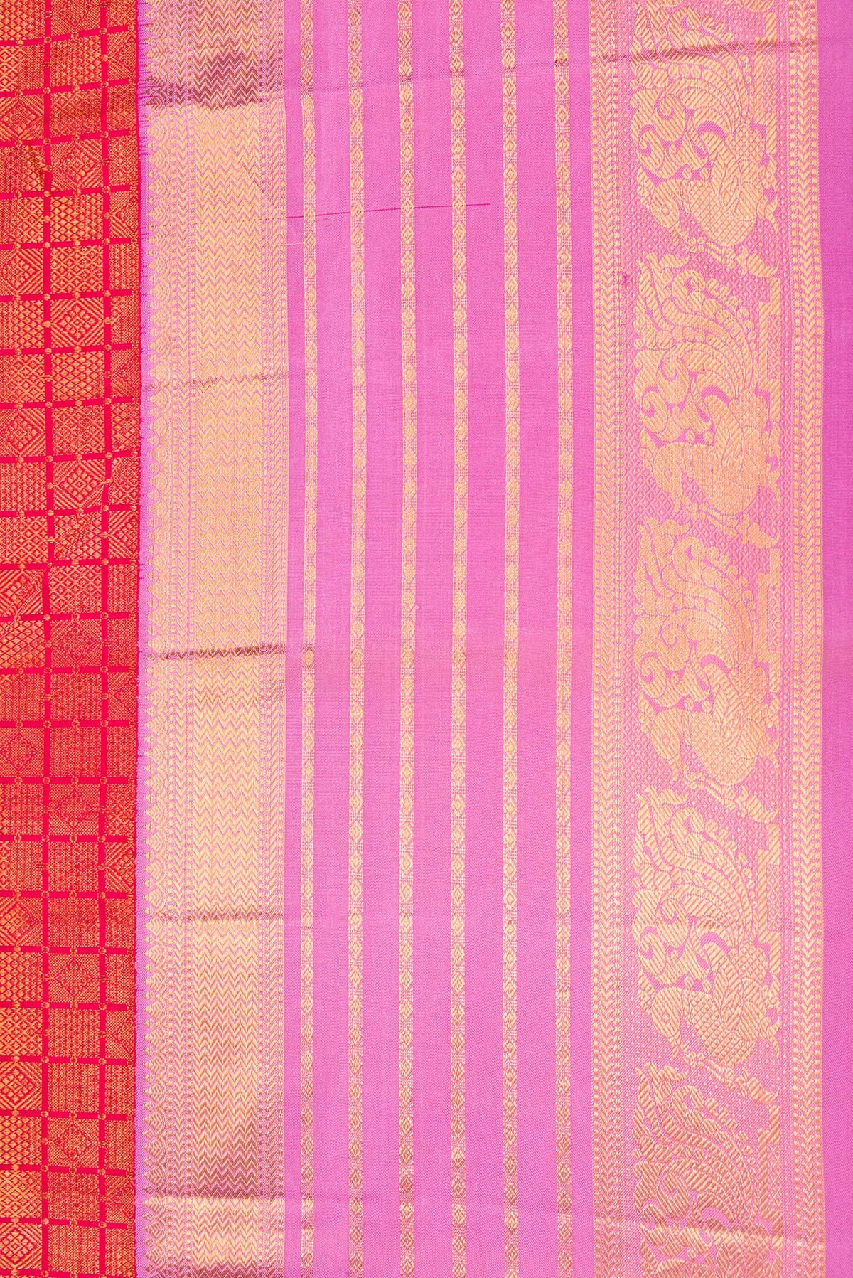Border image of Brick Orange Dual Tone Kanjivaram Silk Saree with Zari Brocade on the body and Zari Border. 