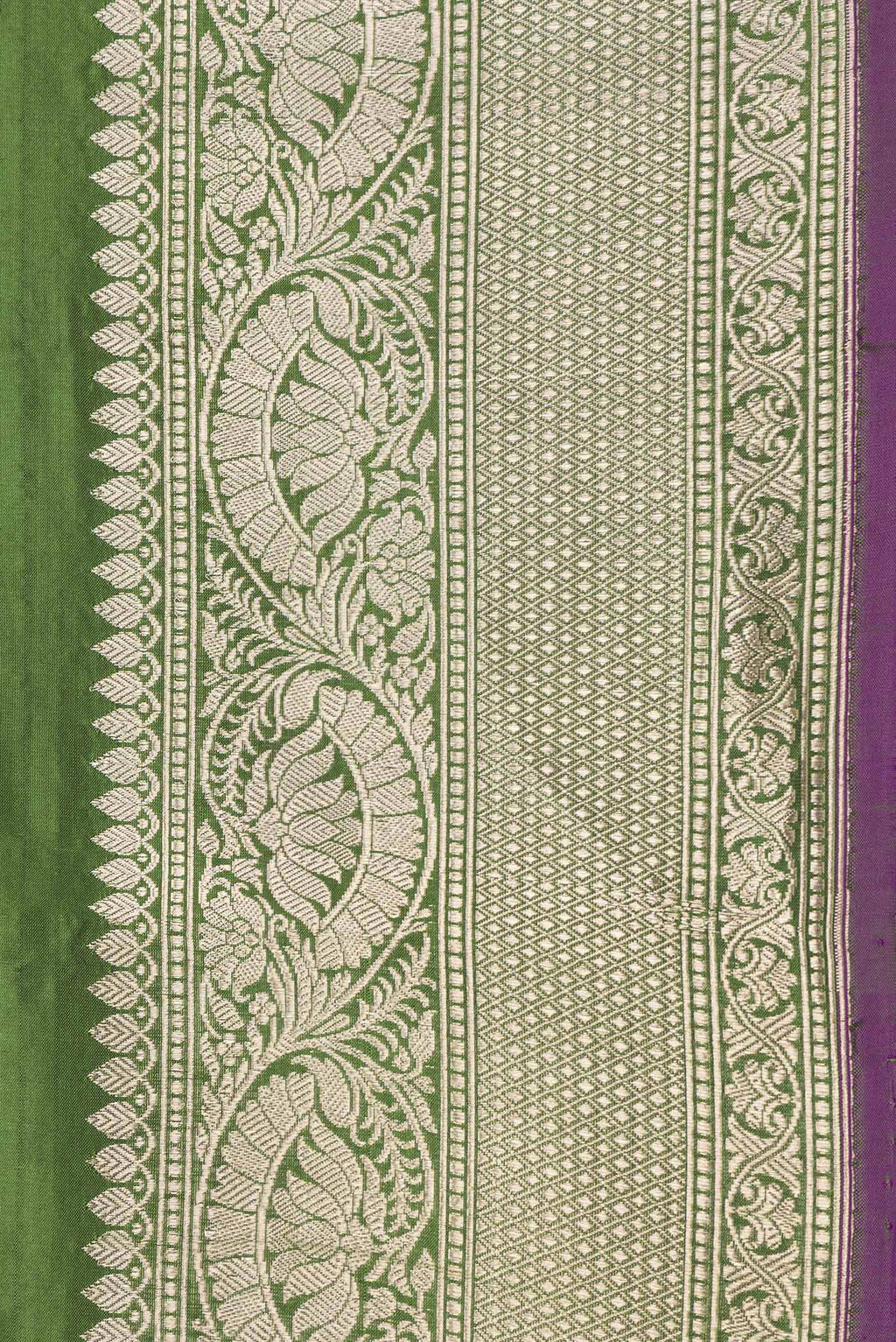Border image of Mehandi Green Dual Tone Banarasi Silk Saree with Zari Butta on the body and Zari Border. 
