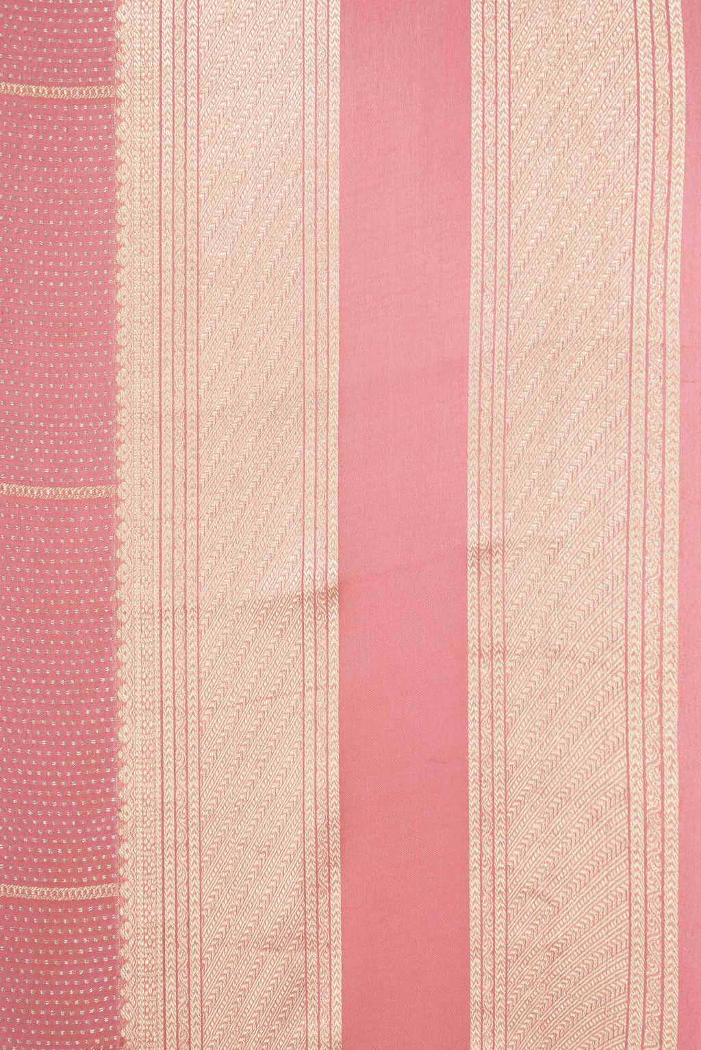 Border image of Pink Dual Tone Banarasi Georgette Saree with Zari Brocade on the body and Zari Border
