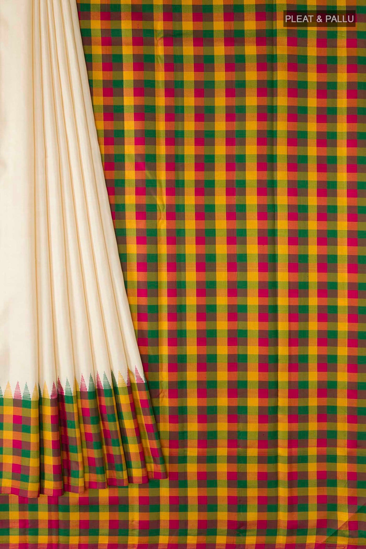 Pleats and pallu of Cream Kanchipuram Silk Saree with Plain Body and Checks Border