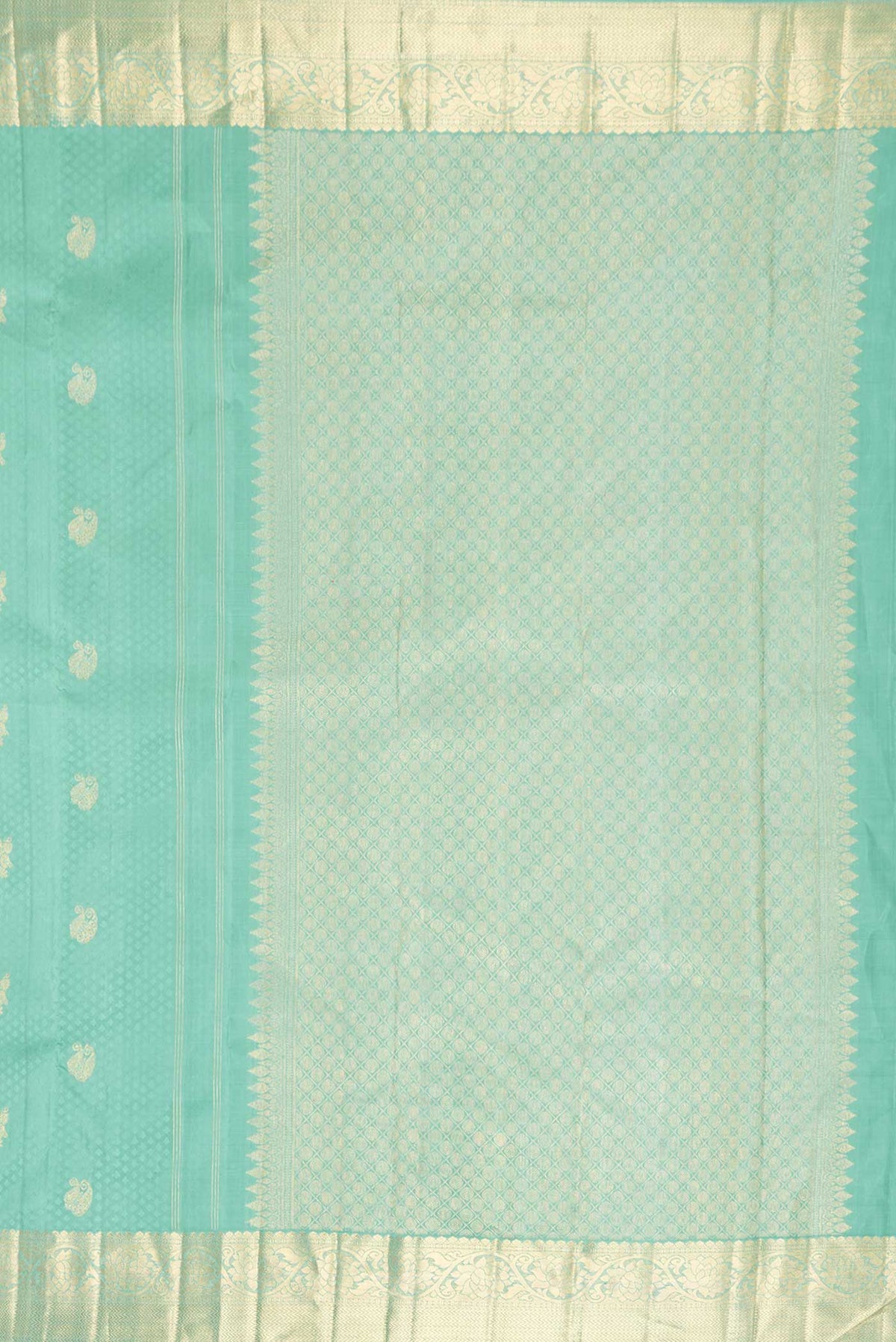 Close up image of the pallu of Pure Silk Pure Zari Green Dual Tone Kanchipuram Saree with Jacquard With Zari Butta on the body and Zari Border