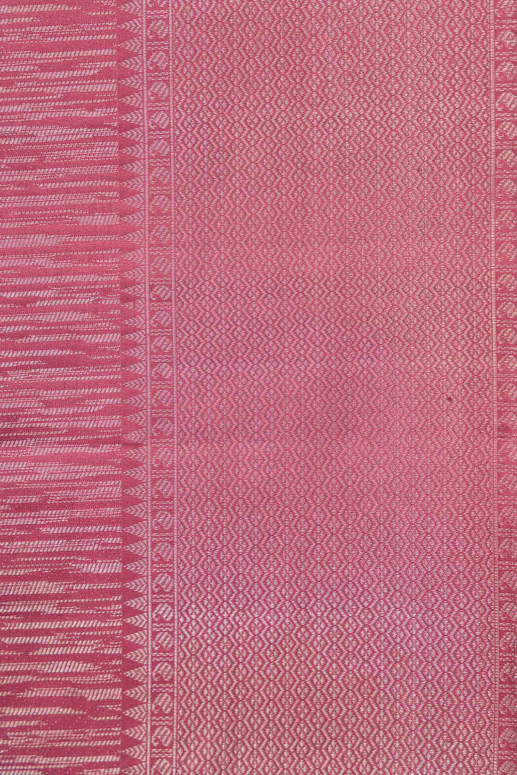 Border image of Dark Mauve Dual Tone Kanchipuram Silk Saree with Zari Brocade on the body and Zari Border