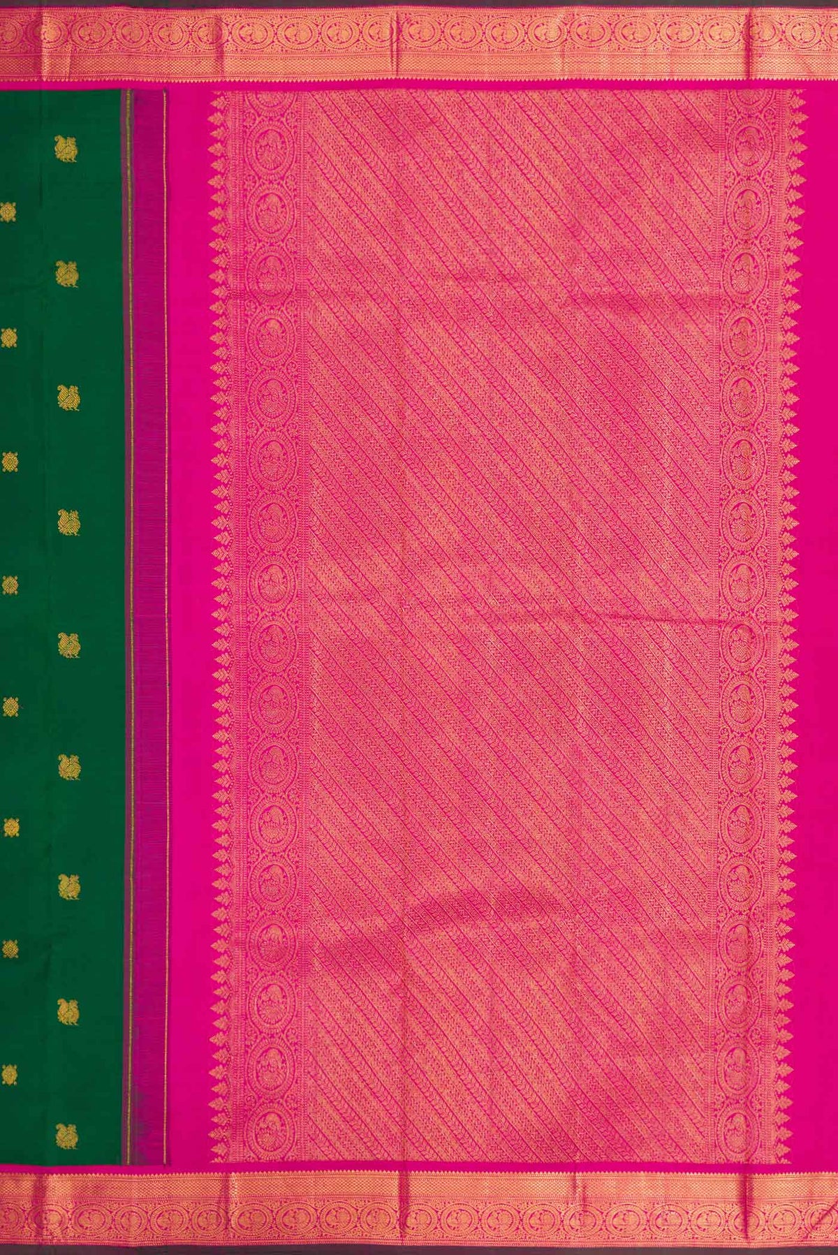 Close up image of the pallu of Bottle Green Dual Tone Kanchipuram Silk Saree with Zari Butta on the body and Zari Border