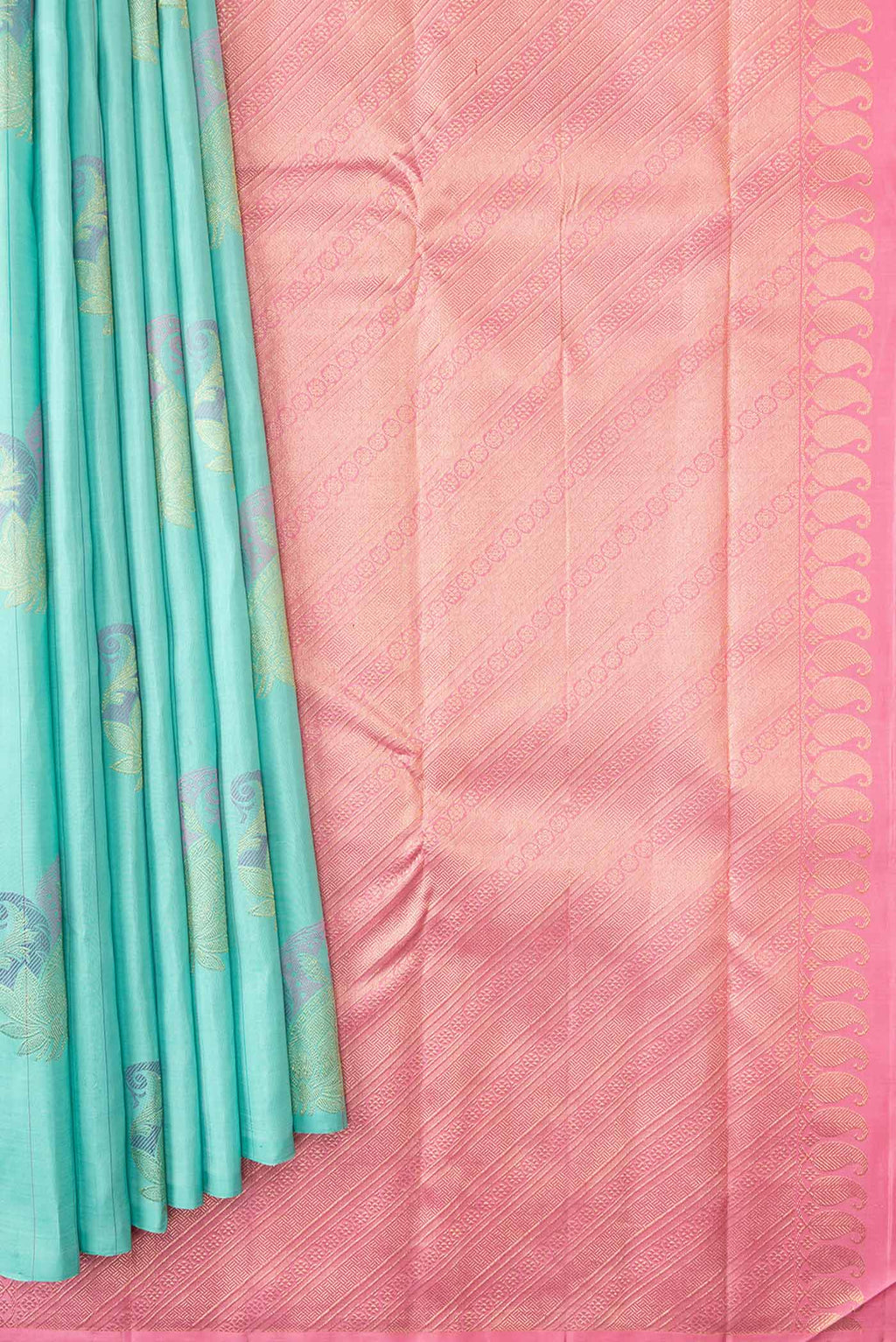 Pleats and pallu of Sea Green Dual Tone Kanchipuram Silk Saree with Zari And Thread Butta on the body and Without Border