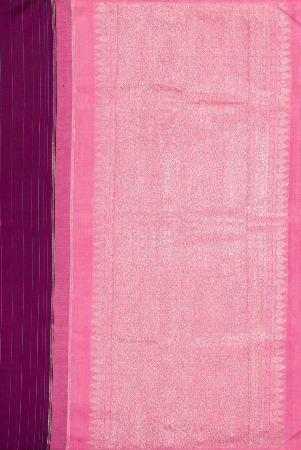 Close up image of the pallu of Purple Dual Tone Kanchipuram Silk Saree with Zari And Thread Butta on the body and Without Border