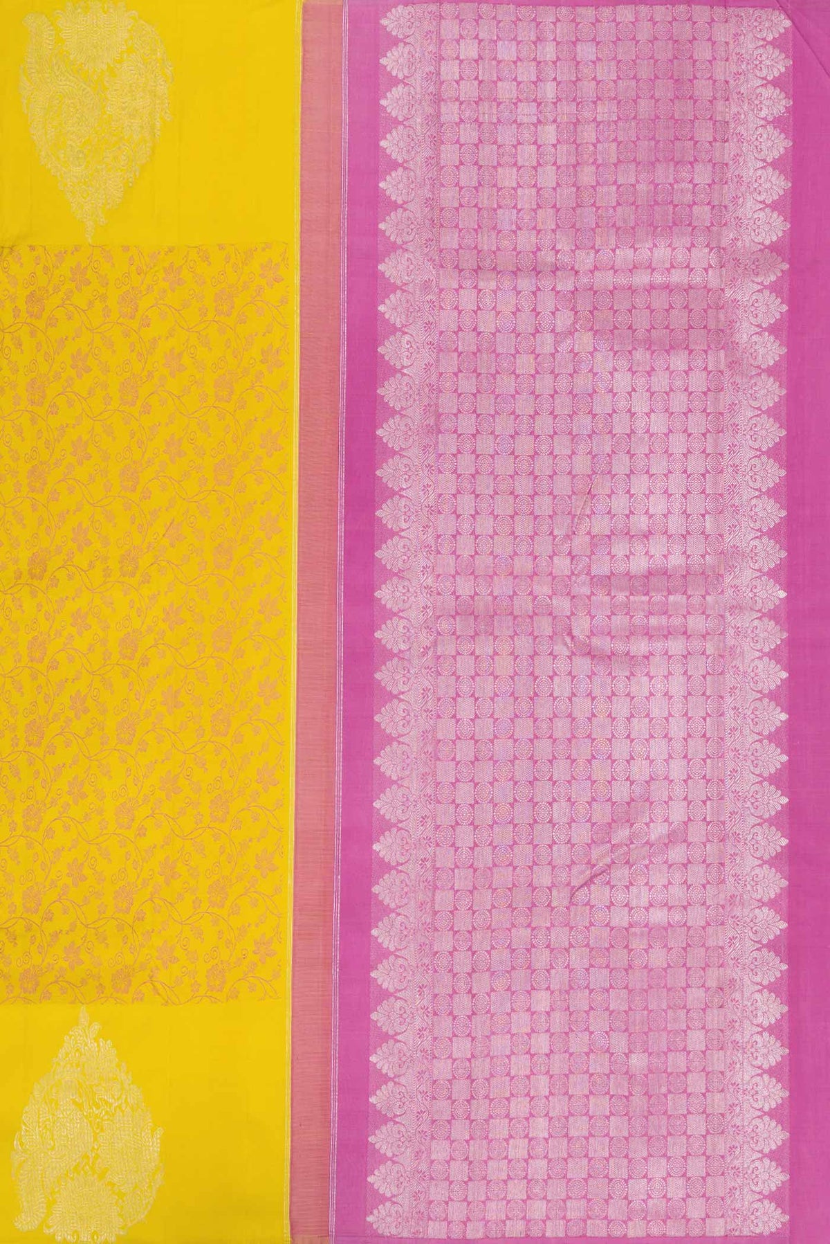 Close up image of the pallu of Pure Silk Pure Zari Mustard Dual Tone Kanchipuram Saree with Jacquard design on the body and Fancy Border