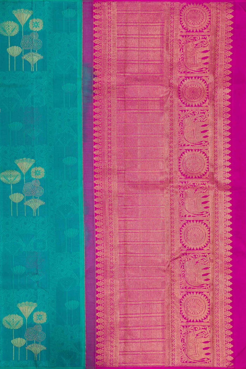 Close up image of the pallu of Sea Green Dual Tone Kanchipuram Silk Saree with Jacquard With Zari Butta on the body and Without Border
