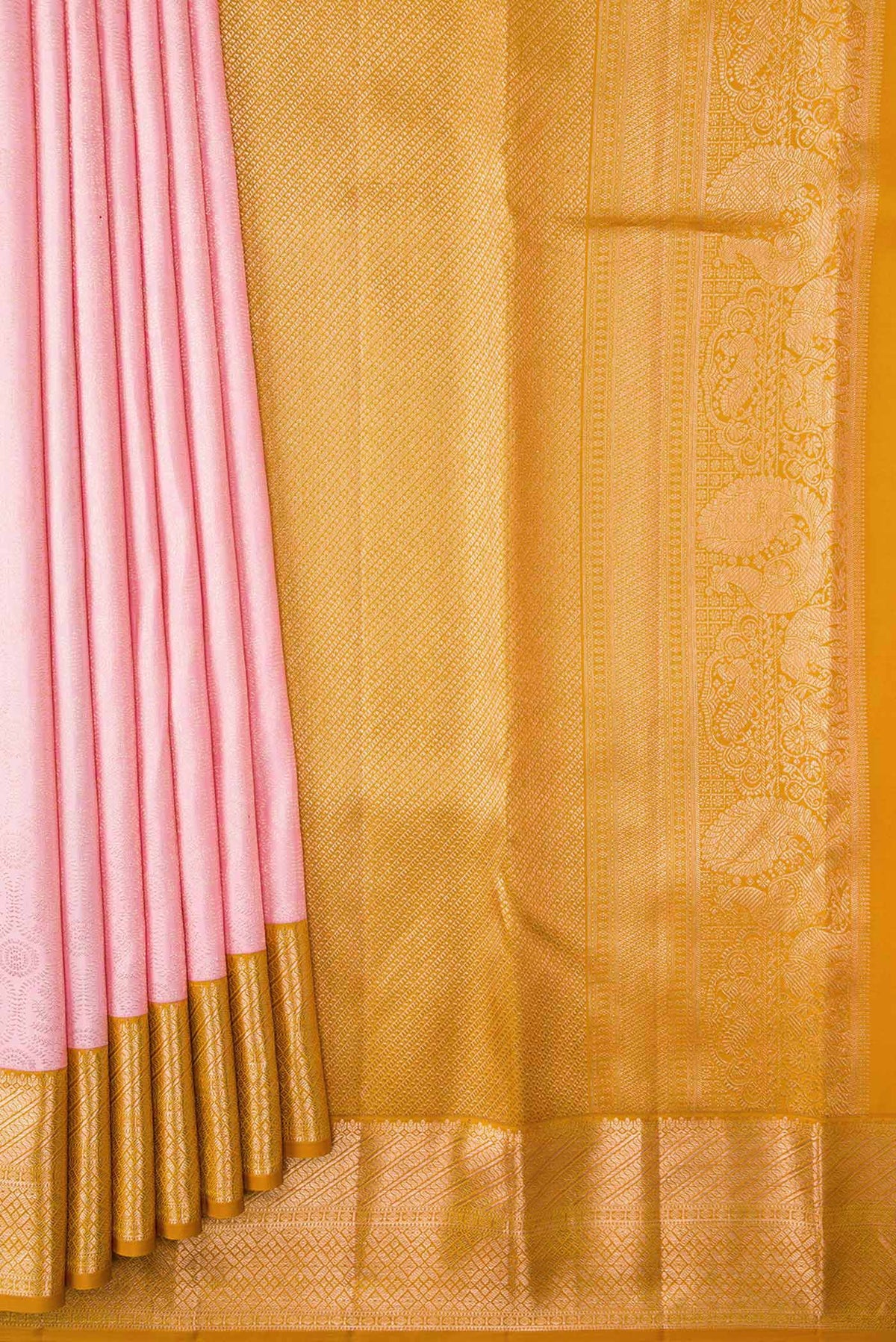 Pleats and pallu of Rose pink Dual Tone Kanchipuram Silk Saree with Zari Brocade on the body and Zari Border
