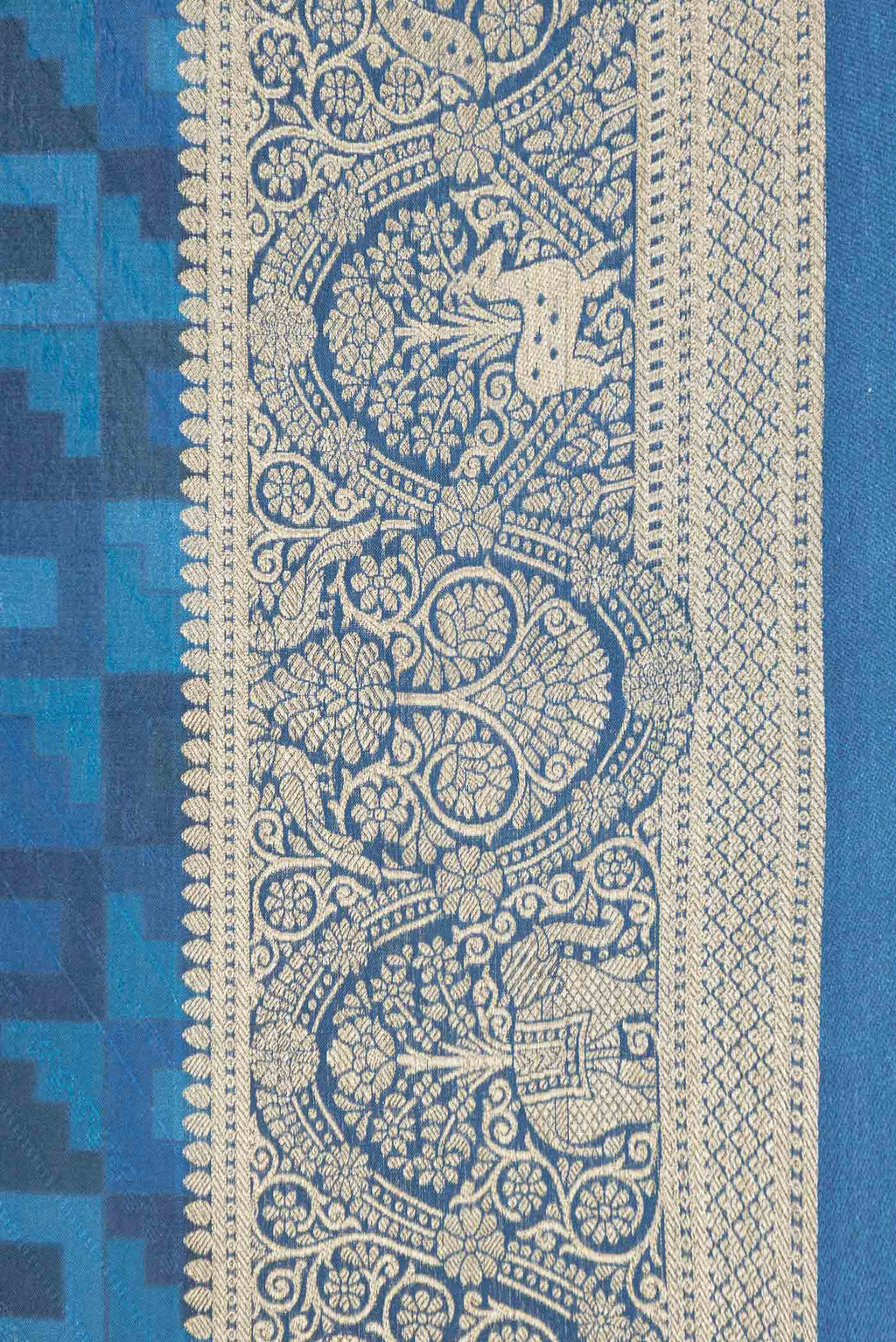 Border image of Blue Dual Tone Mysore Crepe Saree with Printed design on the body and Zari Border