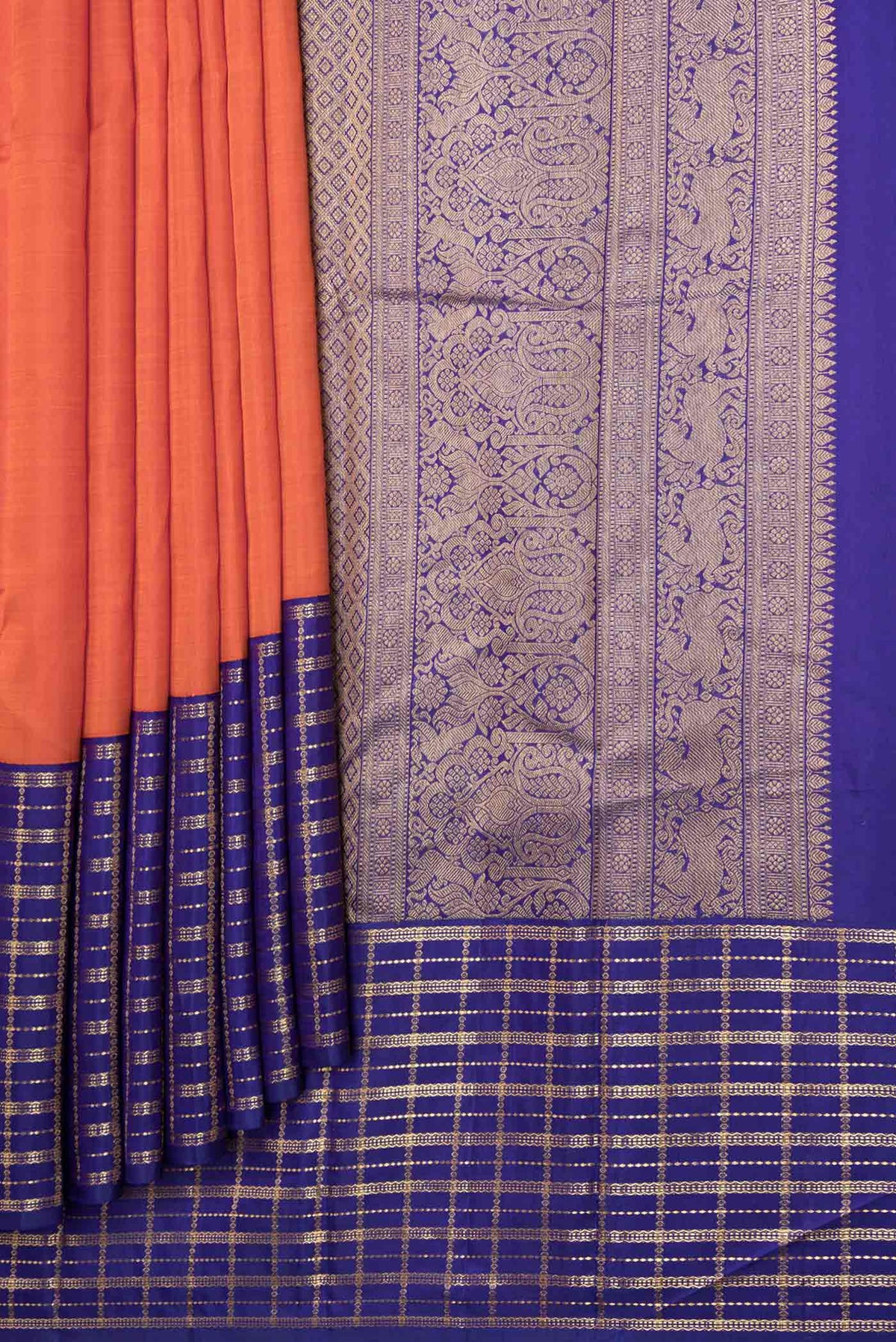 Pleats and pallu of Orange Dual Tone Kanchipuram Saree with Plain Body and Zari Border