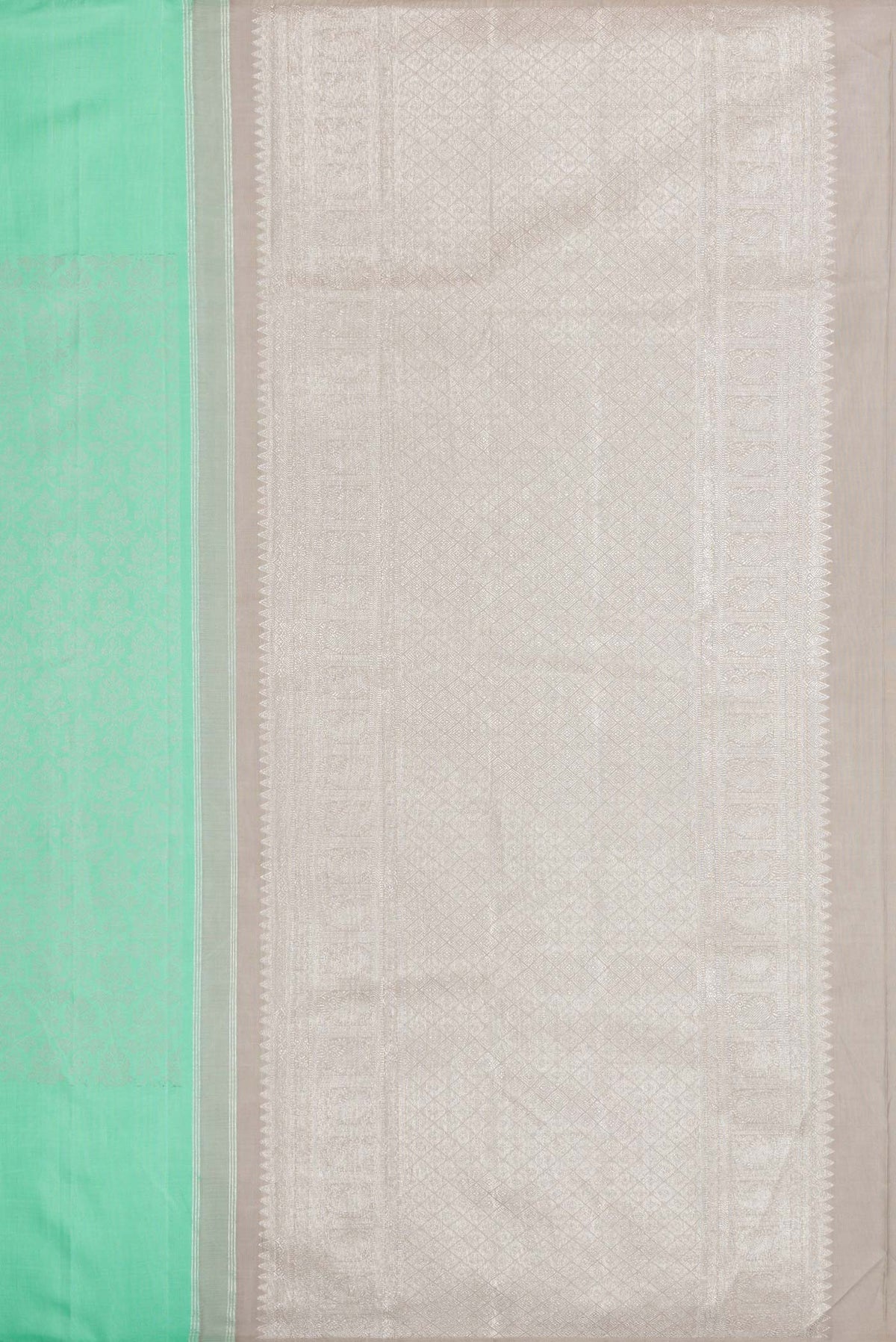Close up image of the pallu of Sea Green Dual Tone Kanchipuram Silk Saree with Jacquard design on the body and Fancy Border