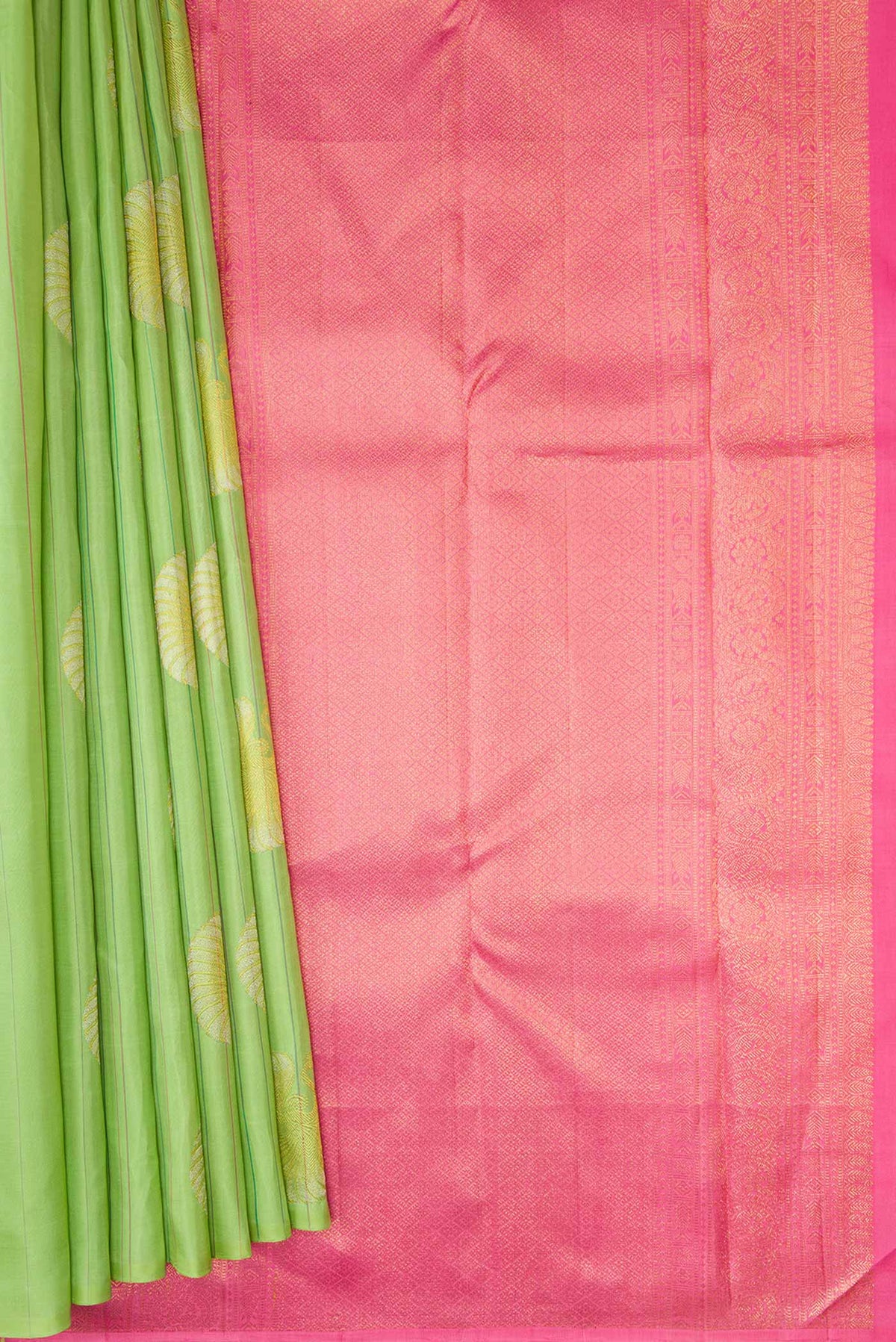 Pleats and pallu of Pista Green Dual Tone Kanchipuram Silk Saree with Stripes on the body and Without Border