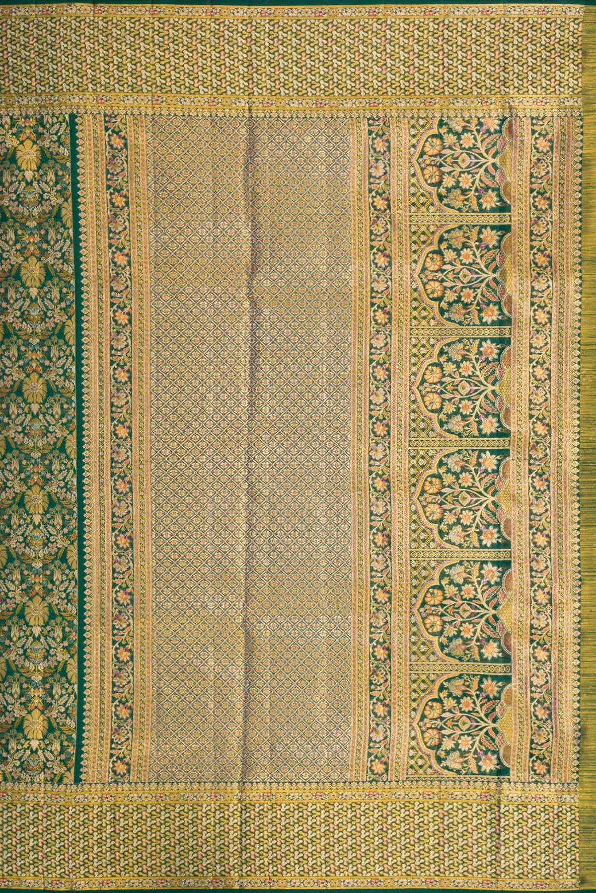 Close up image of the pallu of Green Dual Tone Kanchipuram Tissue Silk Saree with Zari Brocade on the body and Zari Border