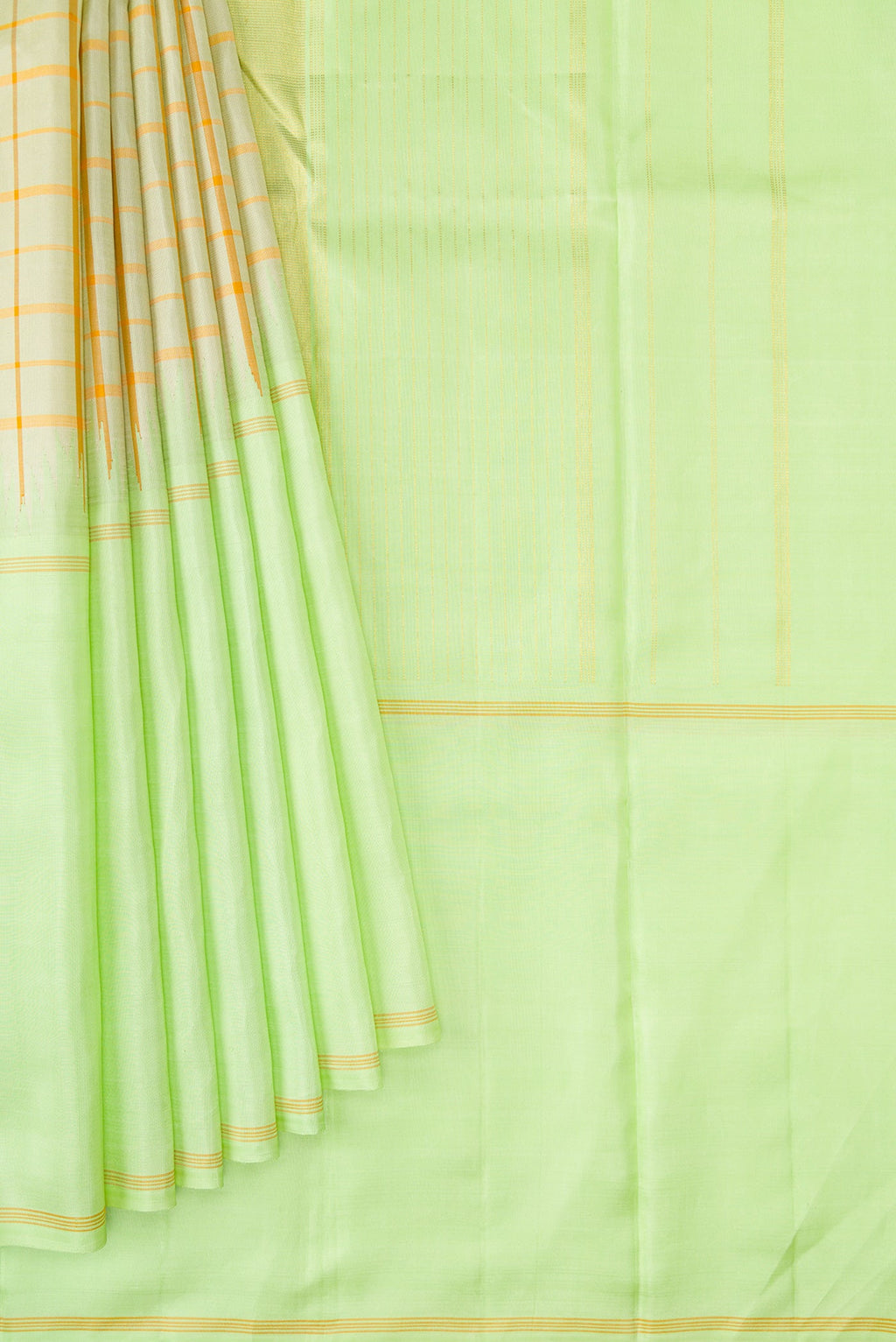 Pleats and pallu of Pista Green Dual Tone Double Ikat Saree with Checked design on the body and Ganga Jamuna Border. 