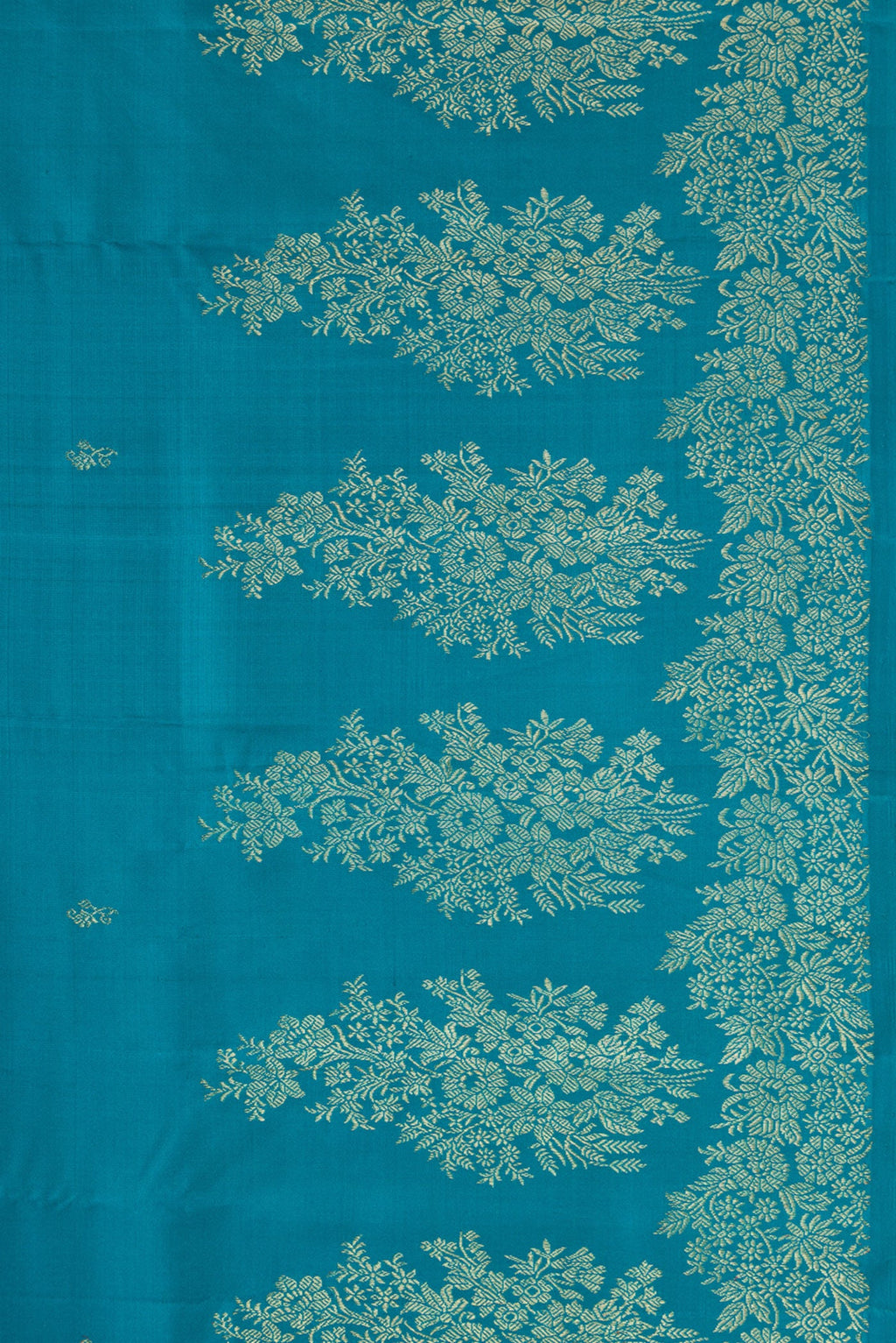 Border image of Peacock Blue Dual Tone Kanjivaram Silk Saree with Zari Butta on the body and Fancy Border. 