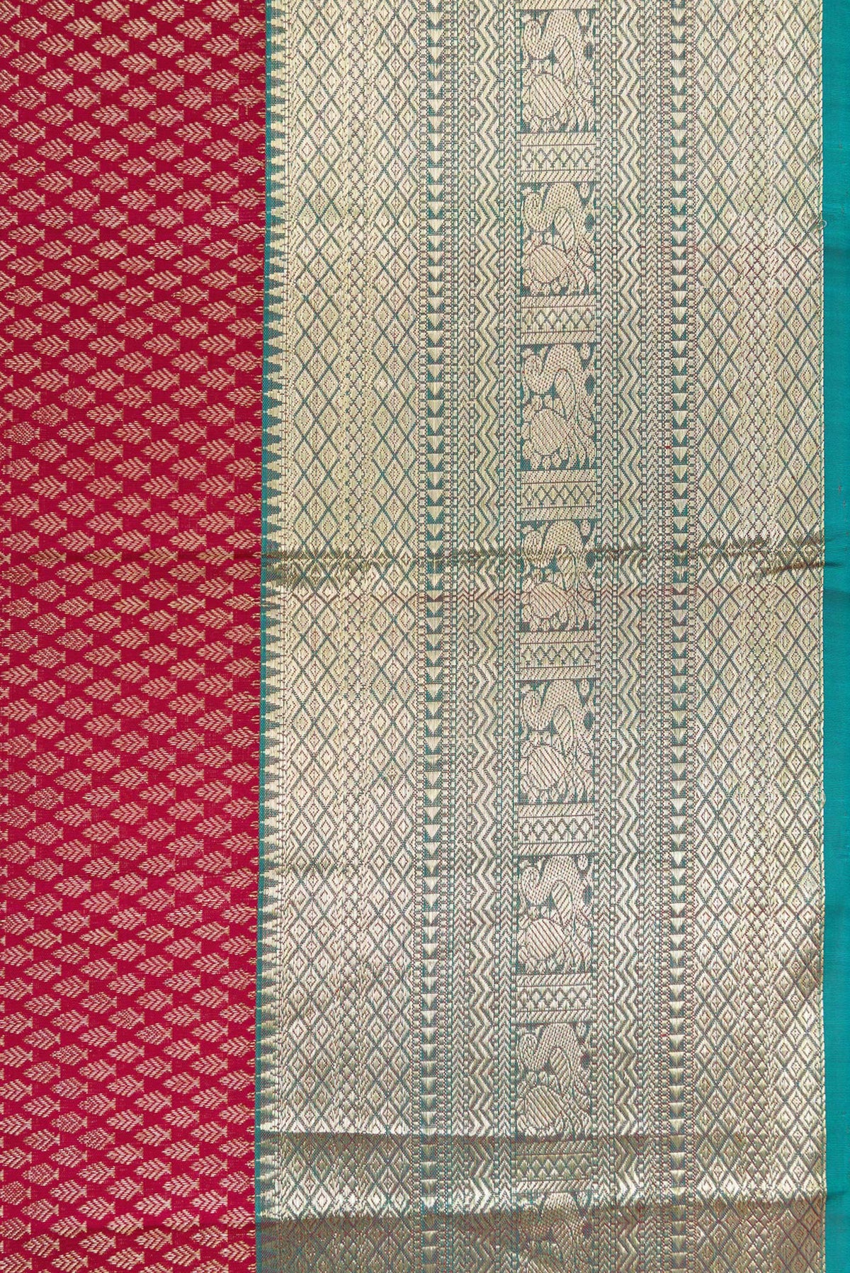 Border image of Maroon Dual Tone Kanjivaram Silk Saree with Zari Brocade on the body and Zari Border. 