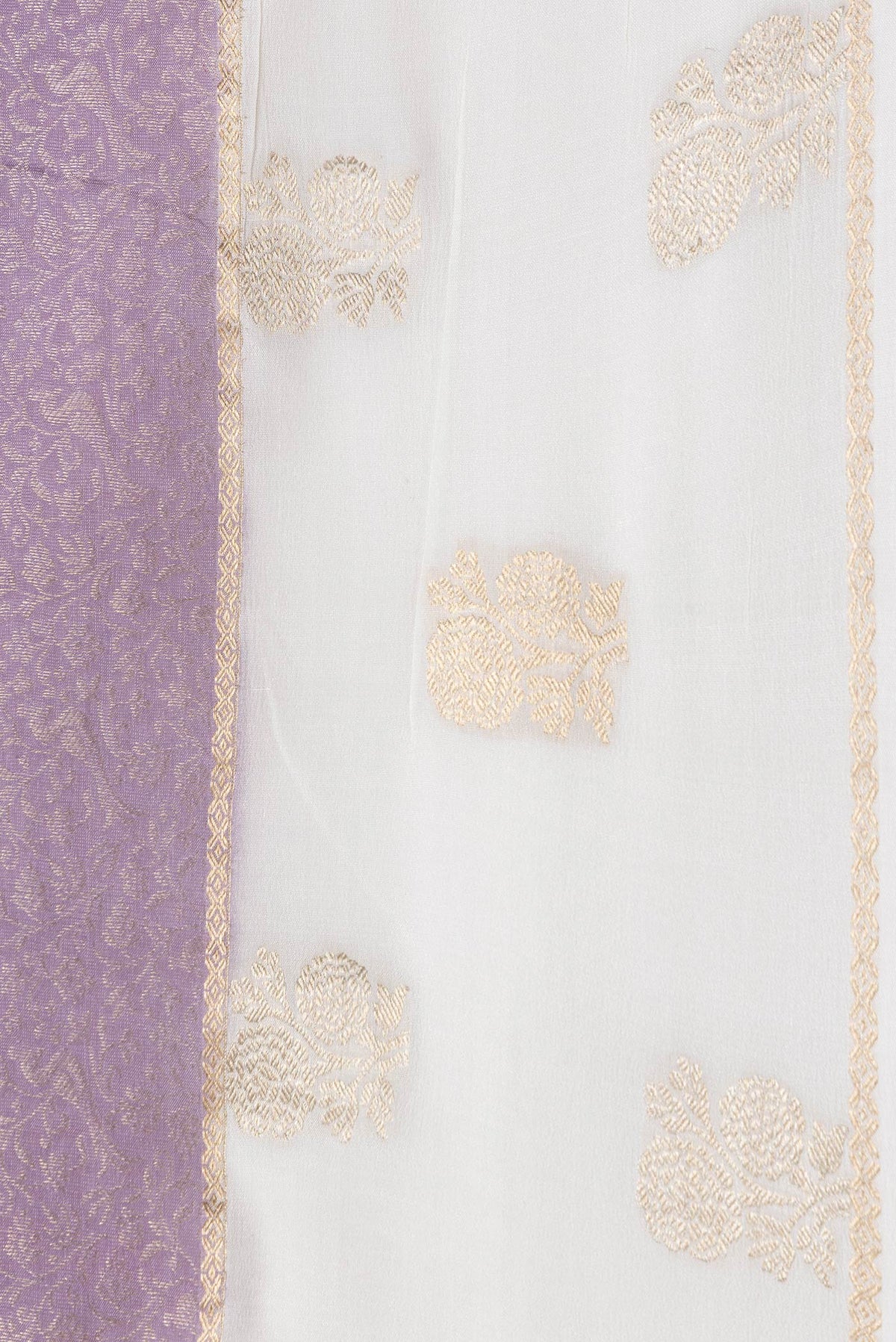 Border image of Lavender Dual Tone Georgette Saree with Zari Brocade on the body and Fancy Border. 