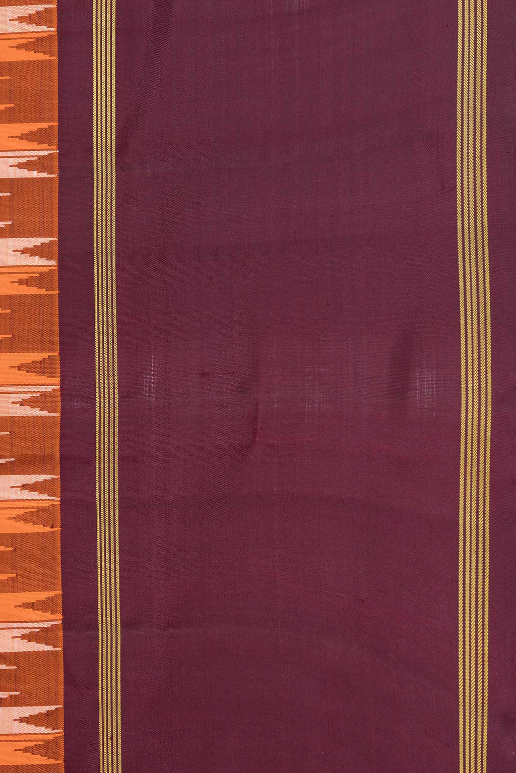 Border image of Off white and Orange Color Kanchipuram Saree with Checked design on the body and Zari Border
