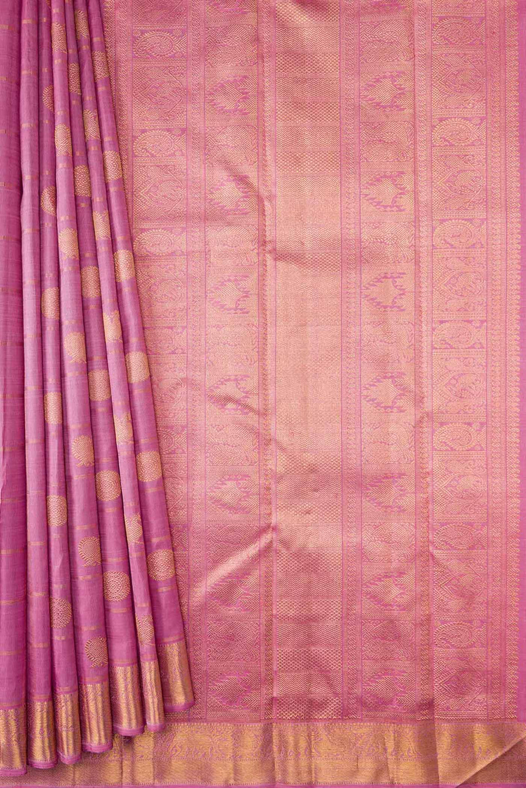 Pleats and pallu of Pure Silk Pure Zari Rose pink Dual Tone Kanchipuram Saree with Checked design on the body and Zari Border