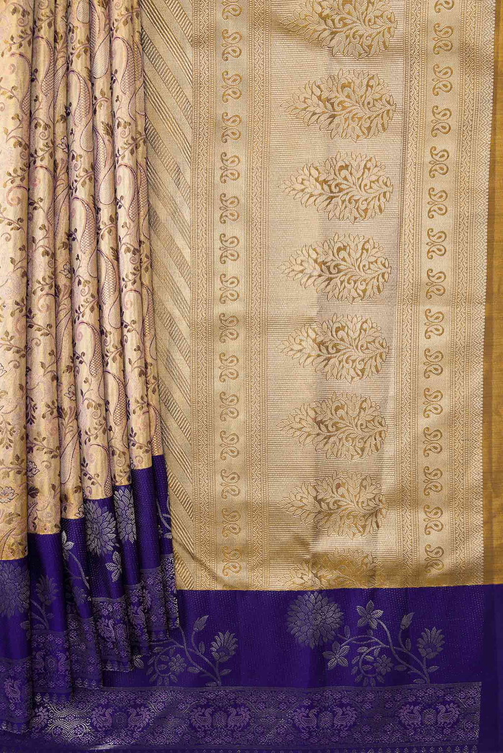 Pleats and pallu of Gold Dual Tone Kanchipuram Silk Saree with Zari Brocade on the body and Fancy Border