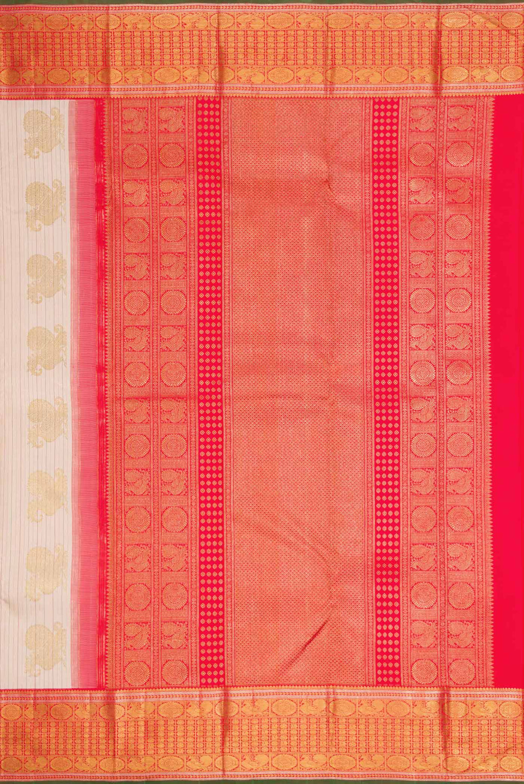 Close up image of the pallu of Pure Silk Pure Zari Rose Gold Dual Tone Kanchipuram Saree with Stripes on the body and Zari Border