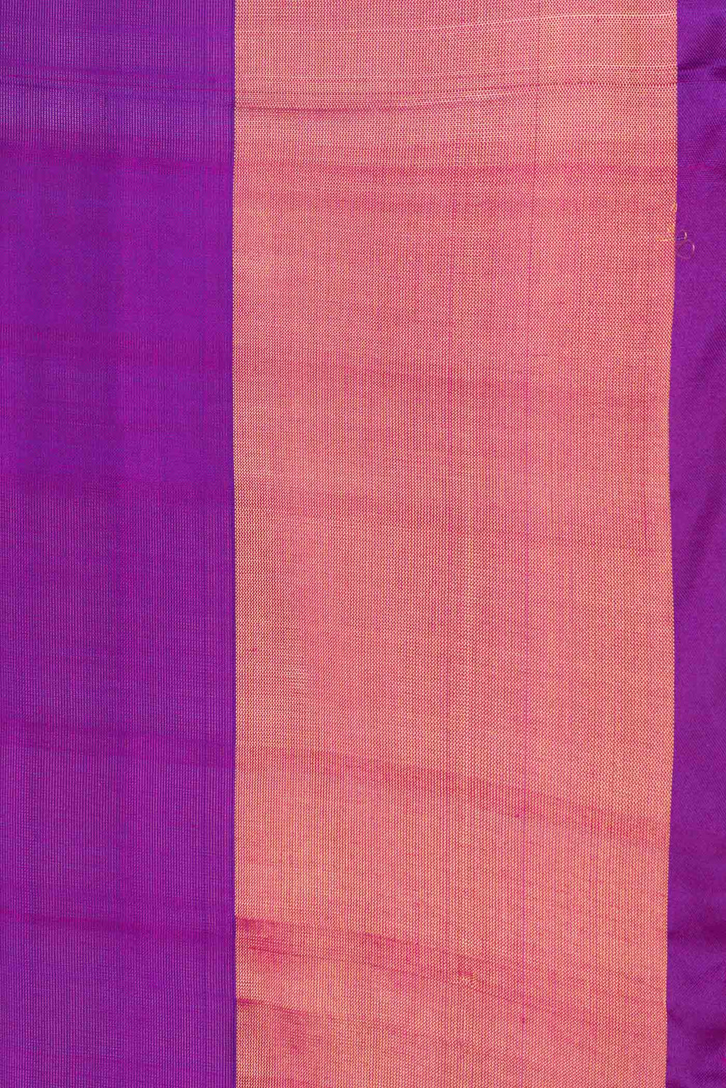 Border image of Pink Dual Tone Uppada Silk Saree with Zari And Thread Butta on the body and Fancy Border. 