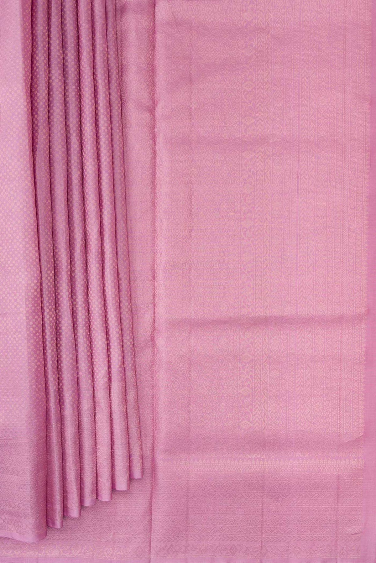 Pleats and pallu of Lavender Dual Tone Soft Silk Saree with Zari Brocade on the body and Zari Border. 