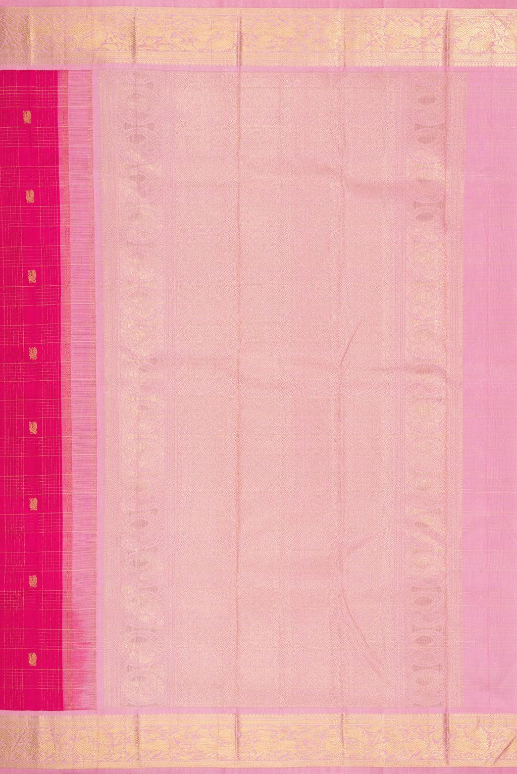 Close up image of the pallu of Dark Pink Dual Tone Kanchipuram Silk Saree with Zari Butta on the body and Zari Border. 
