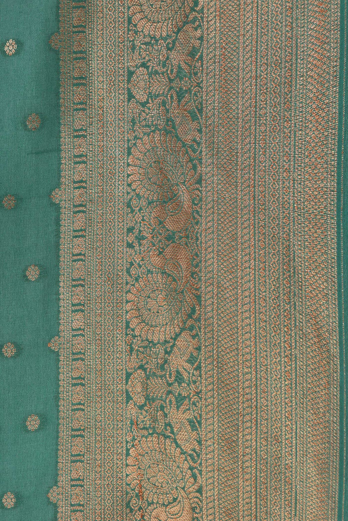 Border image of Bottle Green Dual Tone Banarasi Georgette Saree with Zari Butta on the body and Zari Border. 