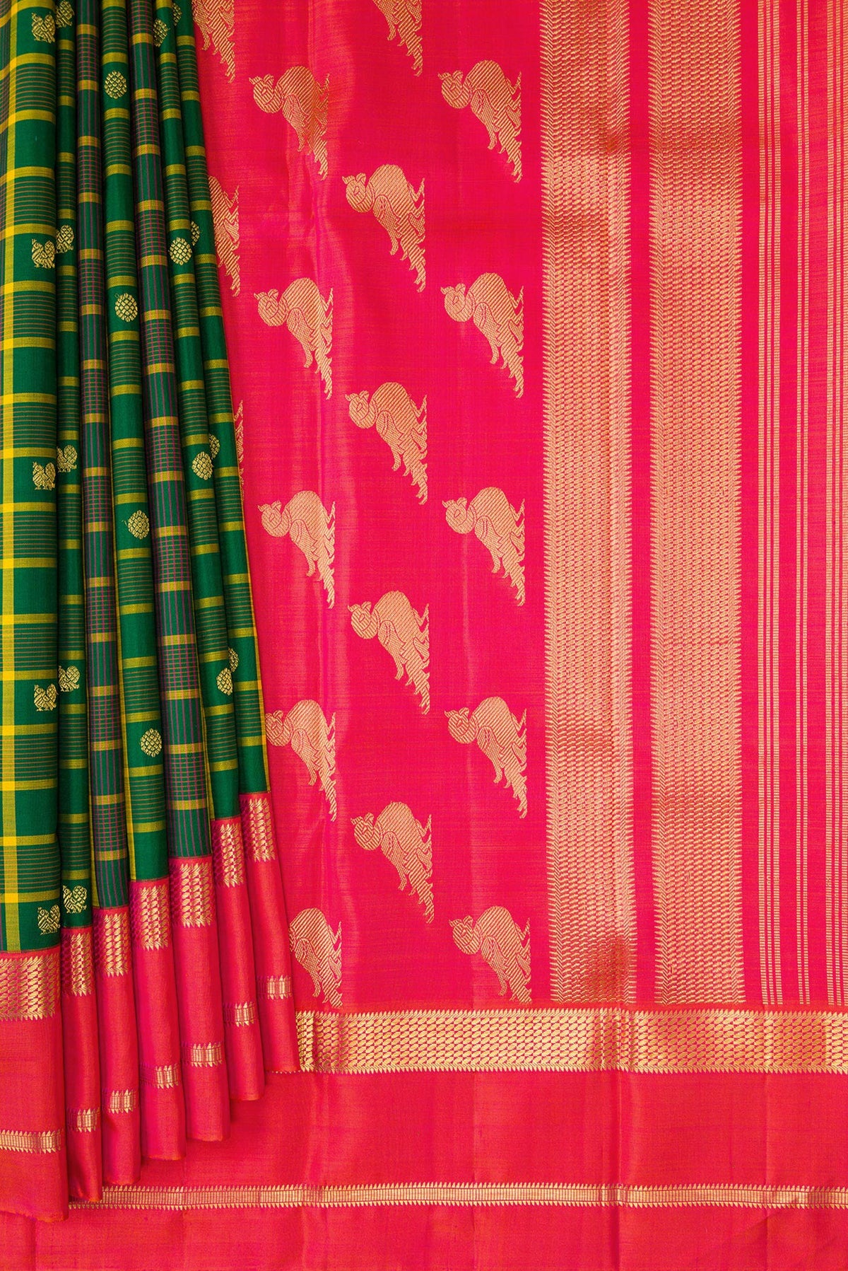 Pleats and pallu of Green Kanjivaram Silk Saree with Checked design on the body and Zari Border. 