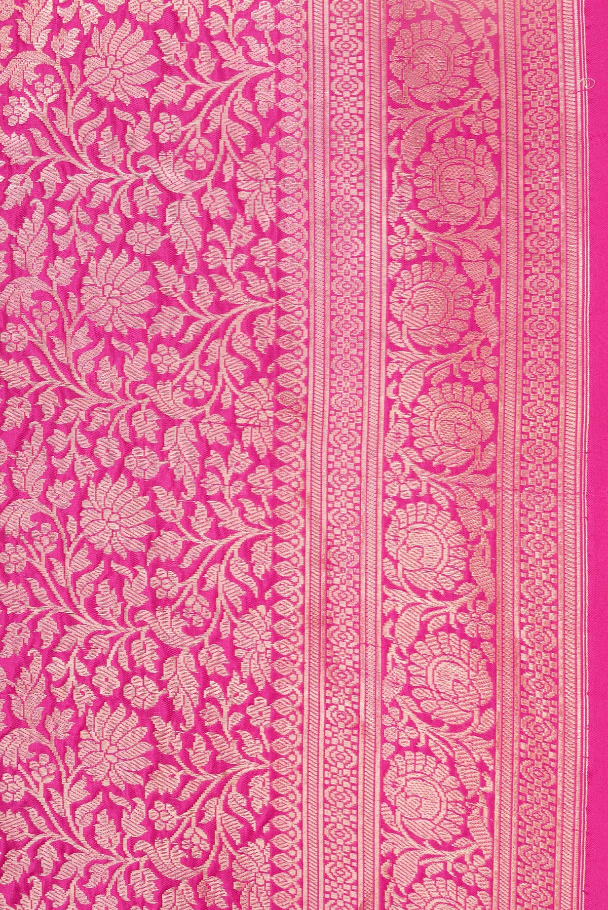Border image of Dark Pink Dual Tone Banarasi Silk Saree with Zari Brocade on the body and Zari Border. 