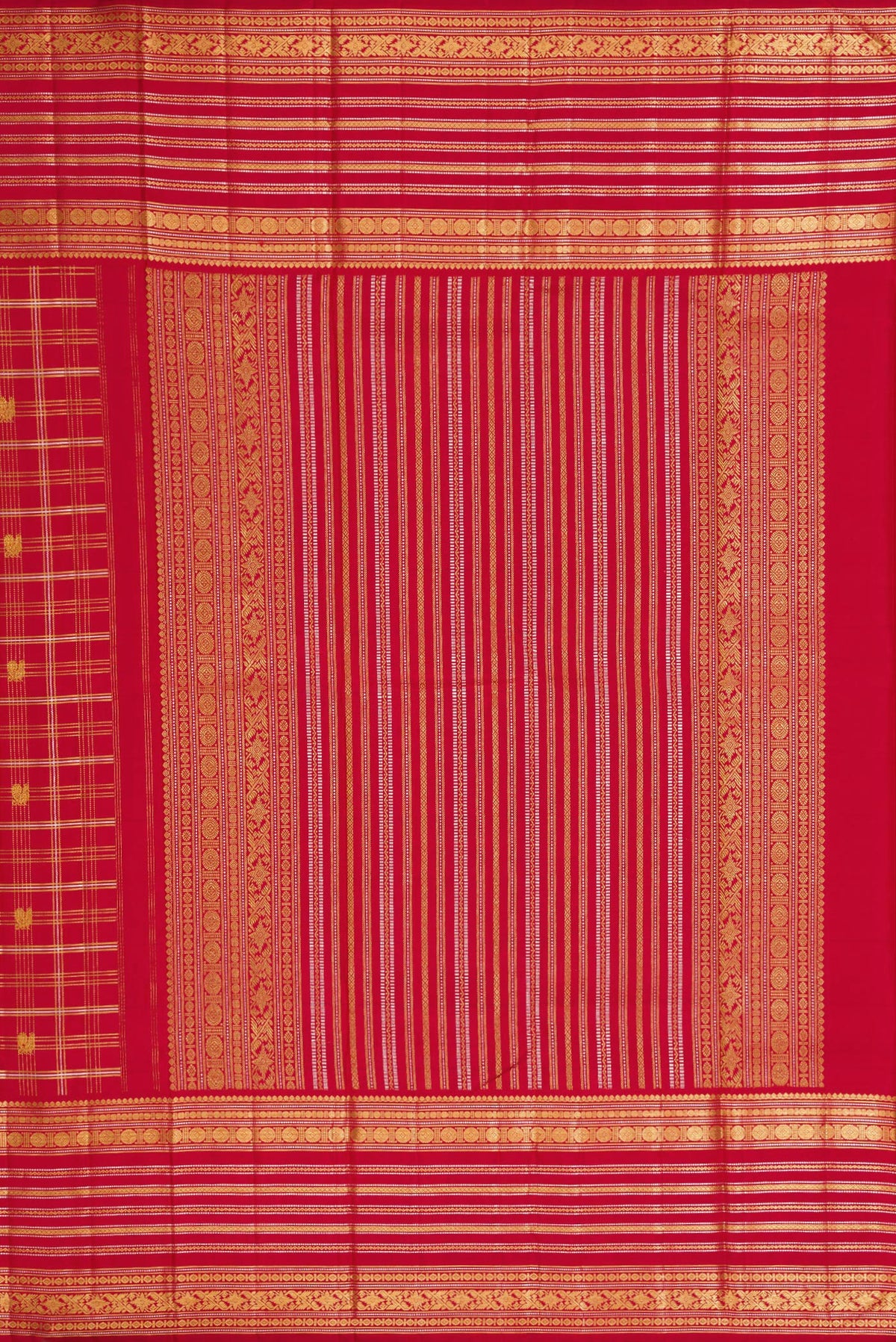 Close up image of the pallu of Red Kanjivaram Silk Saree with Checked design on the body and Zari Border. 