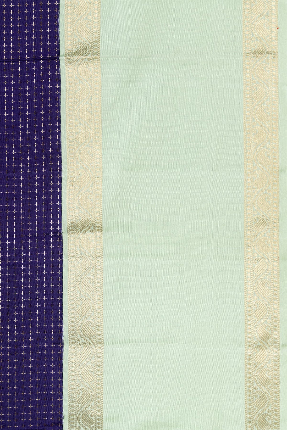 Border image of Navy Blue Dual Tone Kanjivaram Silk Saree with Checked design on the body and Zari Border. 