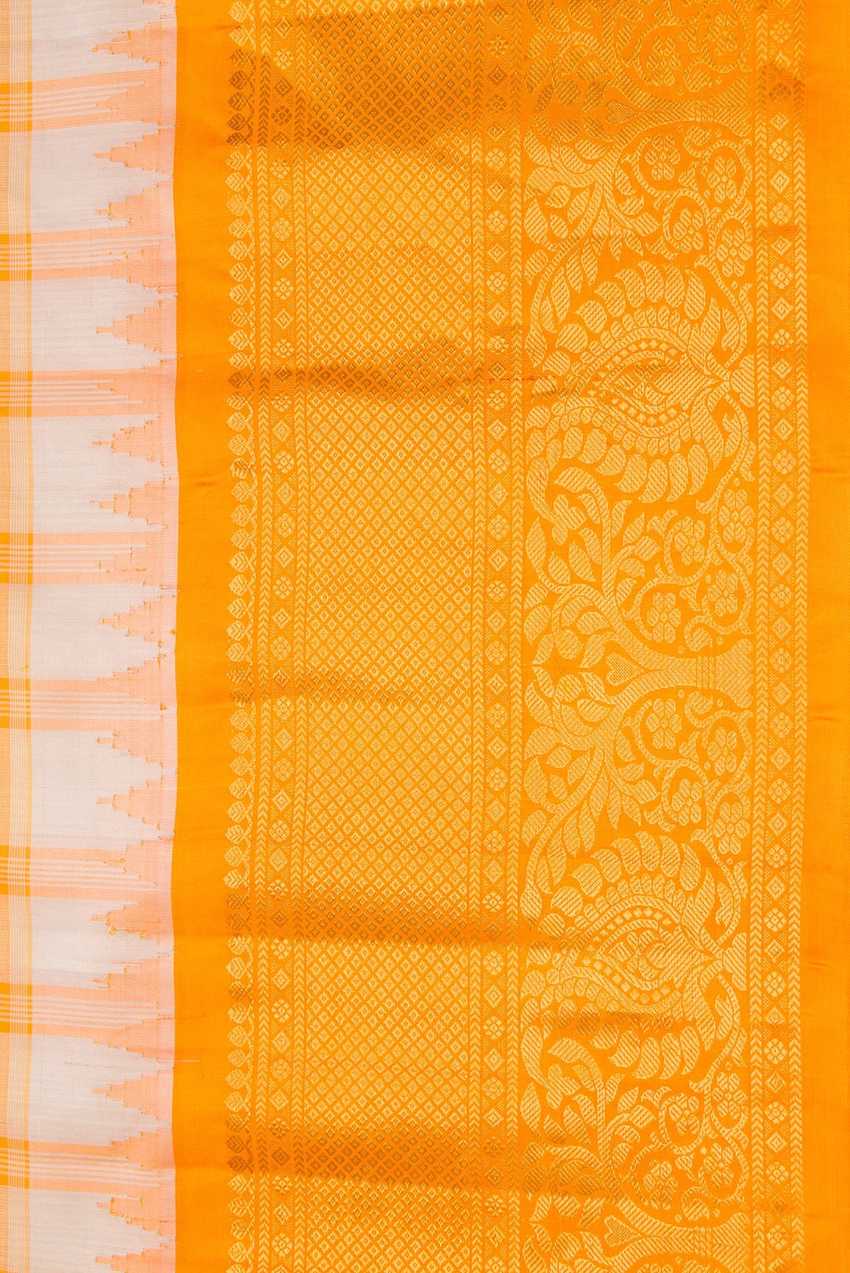 Border image of Grey Dual Tone Gadwal Silk Saree with Checked design on the body and Zari Border. 