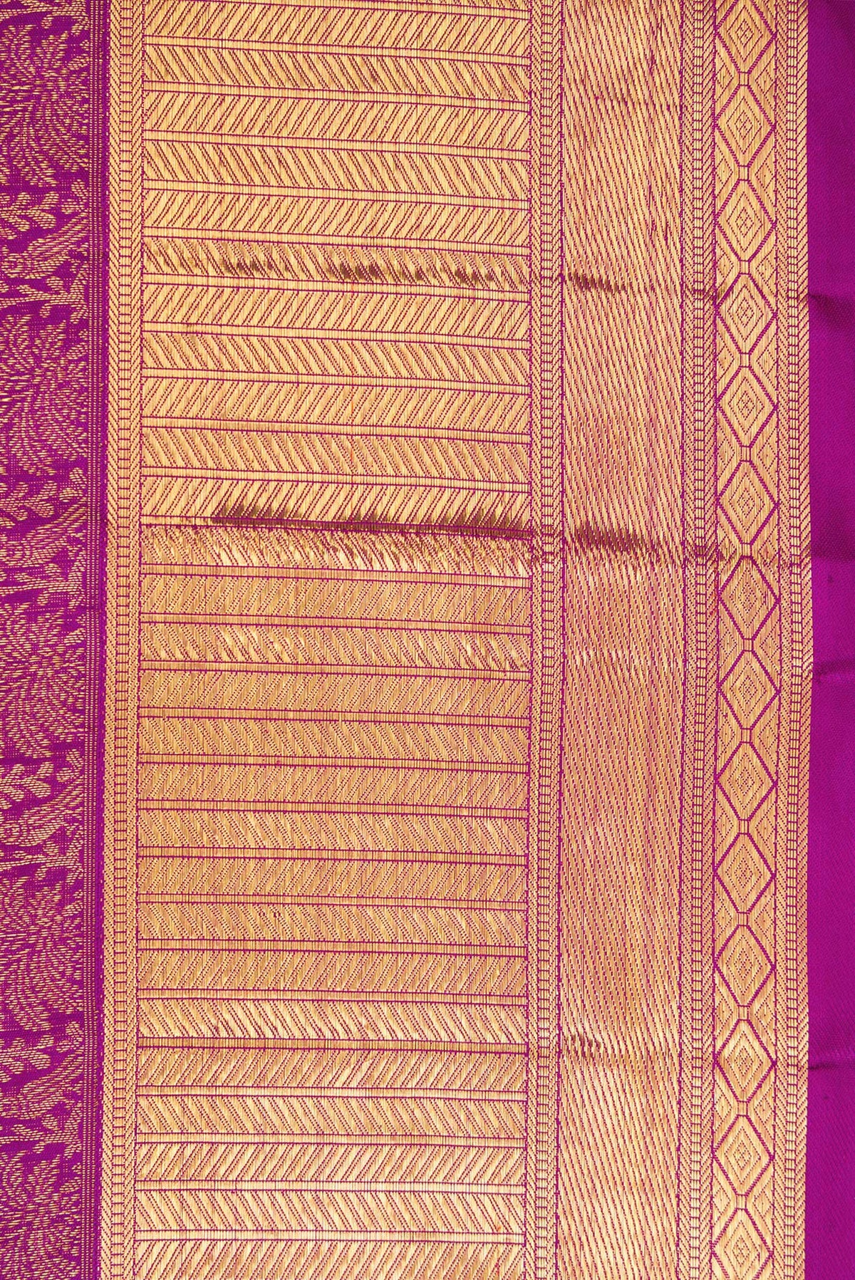 Border image of Purple Dual Tone Kanjivaram Silk Saree with Zari Brocade on the body and Zari Border. 