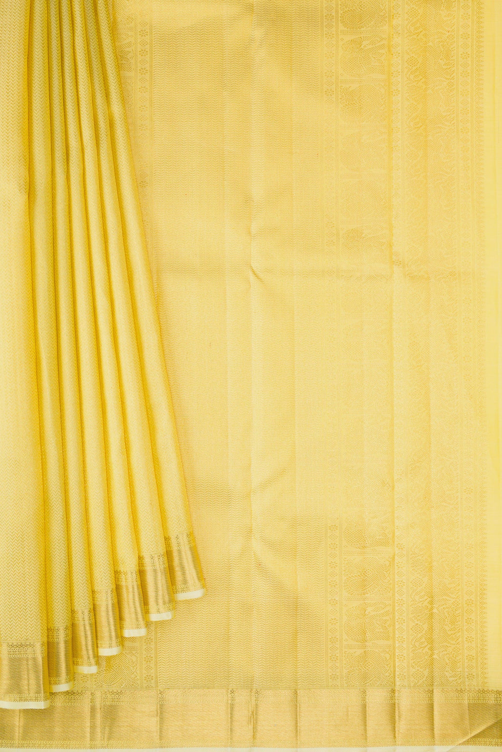 Pleats and pallu of Lemon Yellow Dual Tone Kanjivaram Silk Saree with Zari Brocade on the body and Zari Border. 