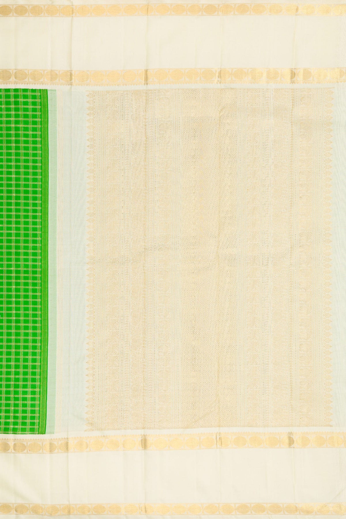 Close up image of the pallu of Pure Silk Pure Zari Parrot Green Dual Tone Kanjivaram Saree with Checked design on the body and Zari Border. 