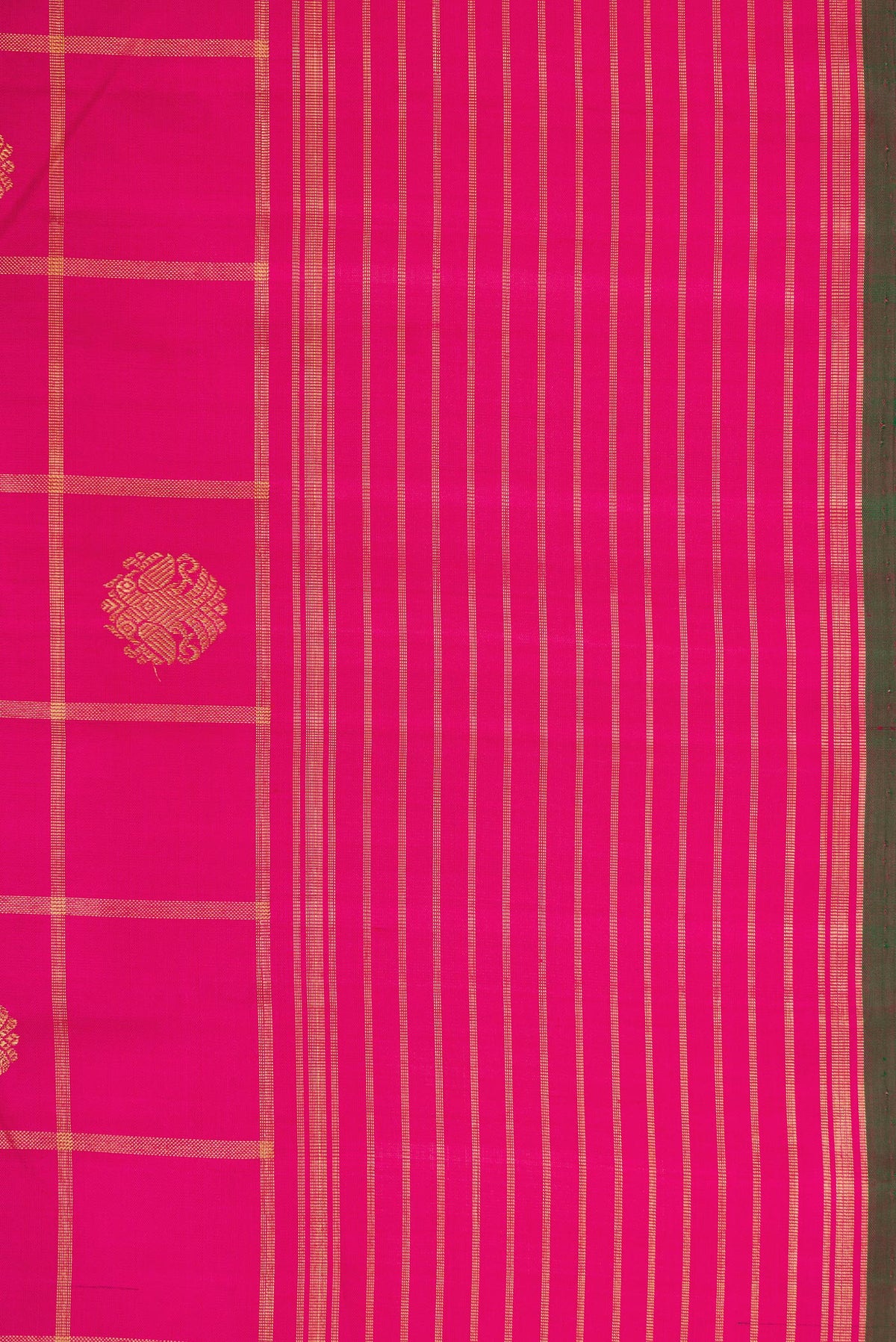 Border image of Pure Silk Pure Zari Pink Dual Tone Kanjivaram Saree with Checked design on the body and Zari Border. 
