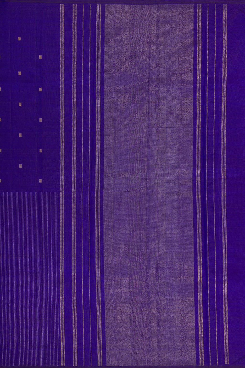 Close up image of the pallu of Pure Silk Pure Zari Royal Blue Dual Tone Kanchipuram Saree with Half And Half on the body and Without Border. 