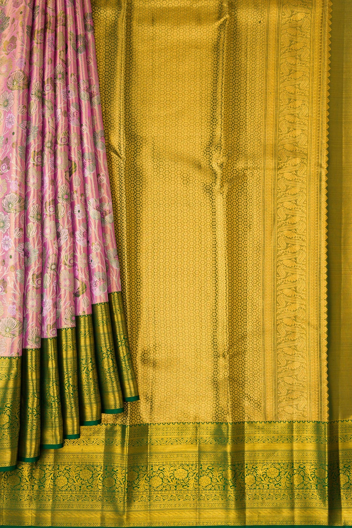Pleats and pallu of Pink Dual Tone Kanjivaram Tissue Silk Saree with Zari Brocade on the body and Zari Border. 