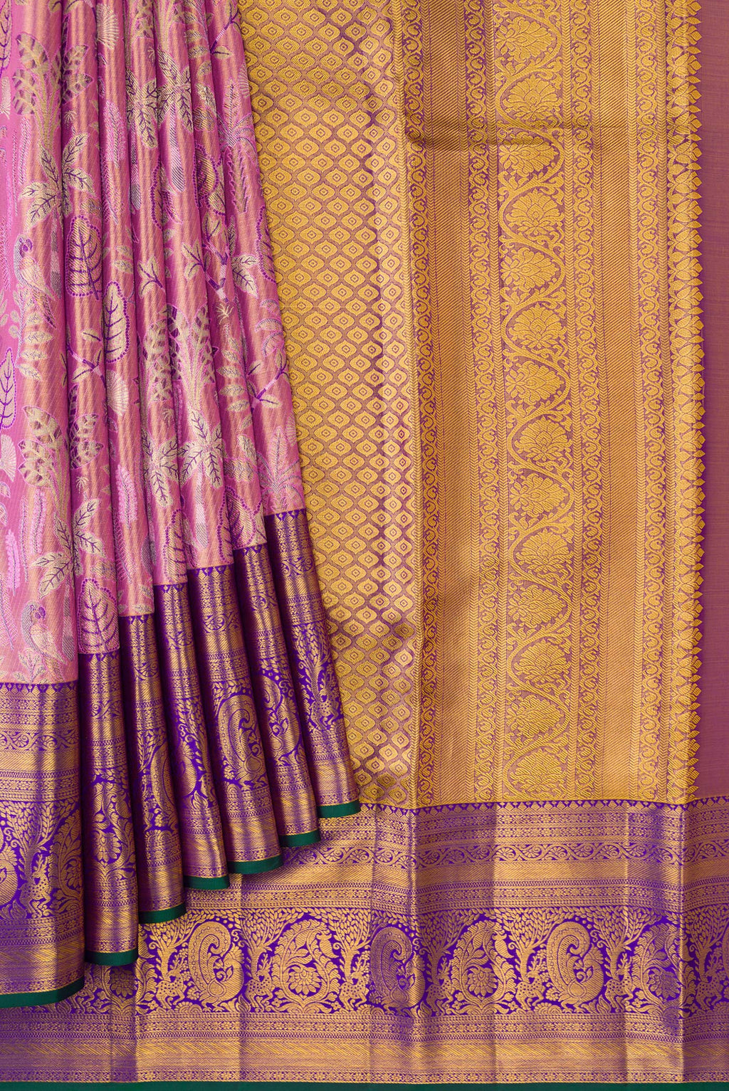 Pleats and pallu of Lavender Dual Tone Kanjivaram Tissue Silk Saree with Zari Brocade on the body and Zari Border. 