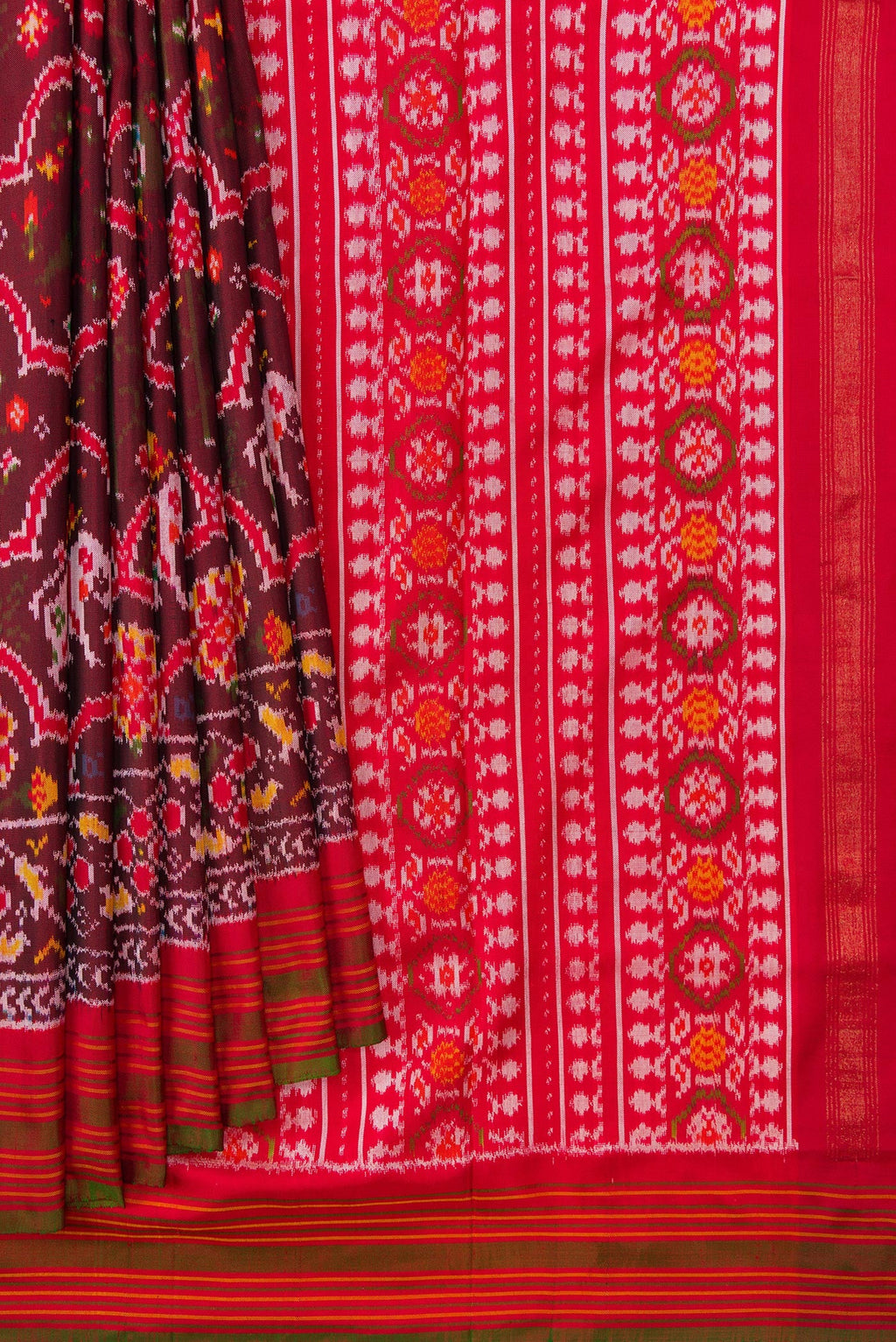 Pleats and pallu of Maroon Dual Tone Double Ikat Saree with Ikat Print on the body and Zari Border. 