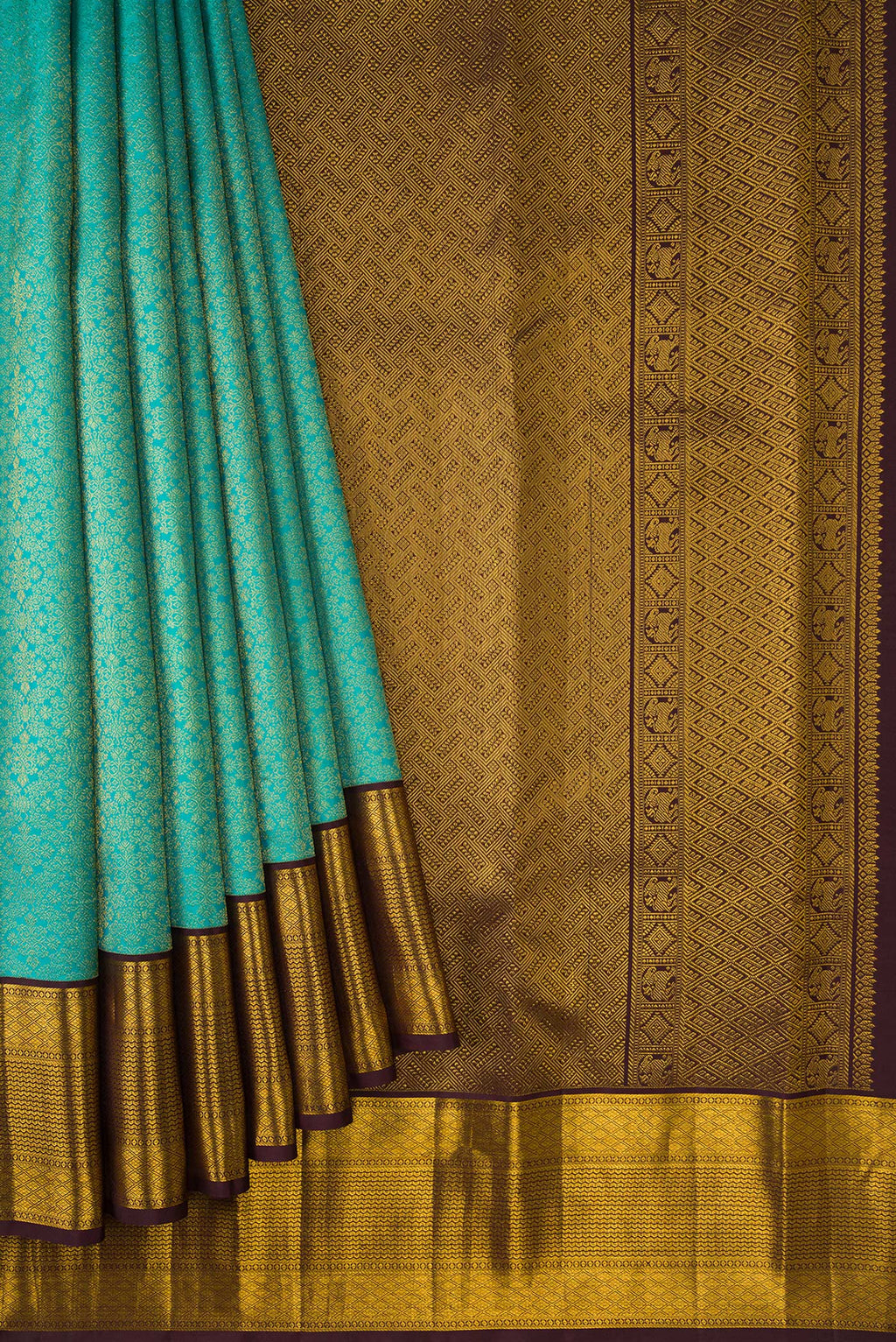 Pleats and pallu of Blue Kanjivaram Silk Saree with Zari Brocade on the body and Zari Border. 
