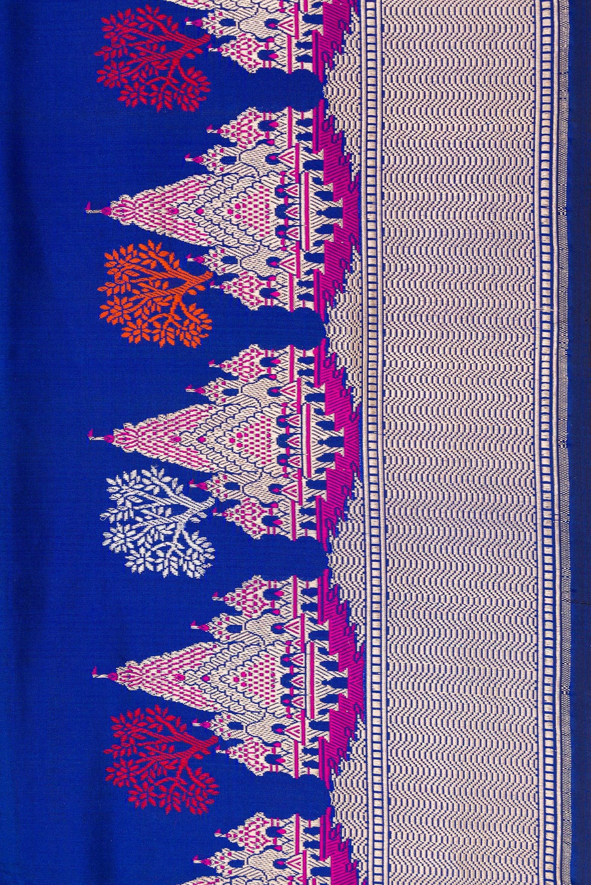 Border image of Royal Blue Dual Tone Banarasi Silk Saree with Zari And Thread Butta on the body and Fancy Border. 