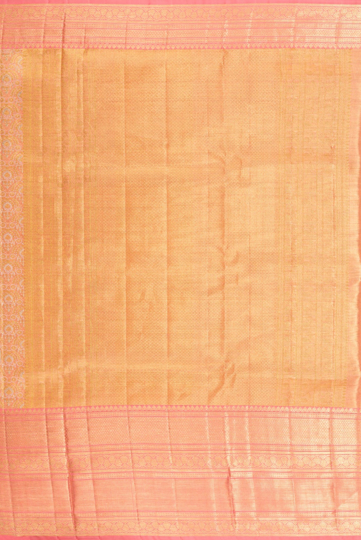 Close up image of the pallu of Peach Dual Tone Kanjivaram Tissue Silk Saree with Zari Brocade on the body and Zari Border. 